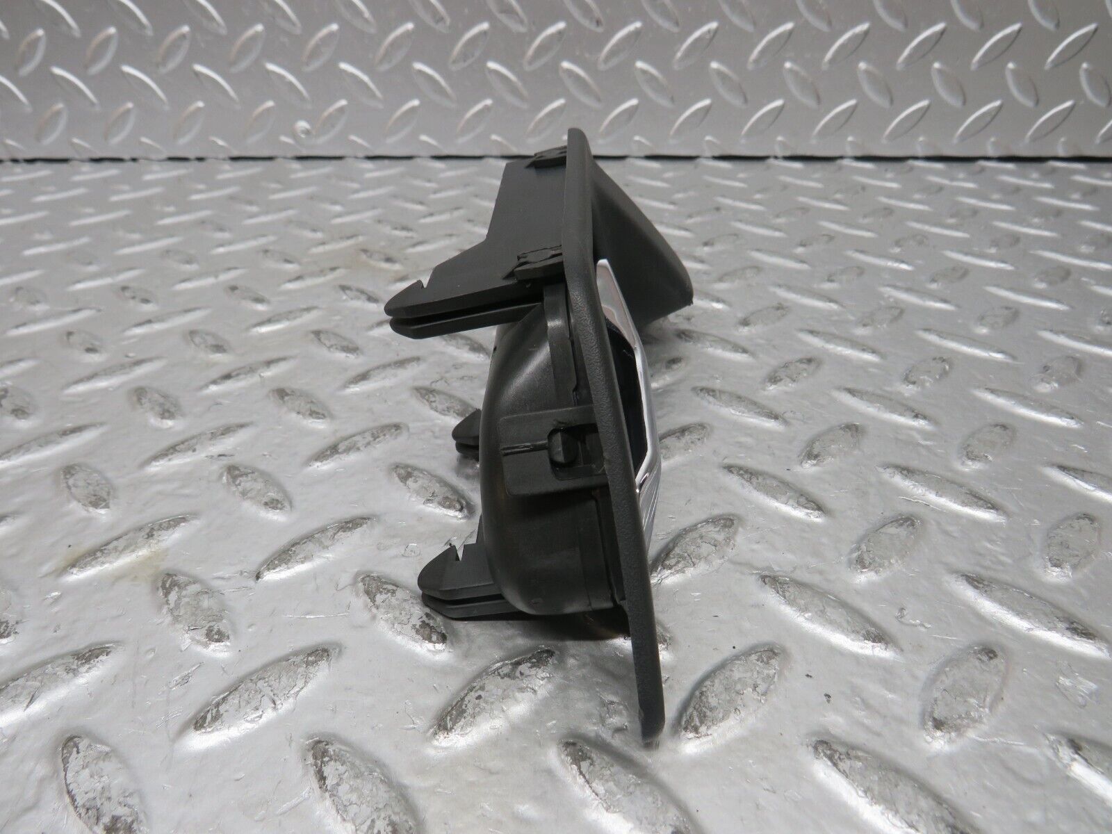 27510 Mercedes-Benz S124 300TE Front Right Interior Door Handle 1247600261