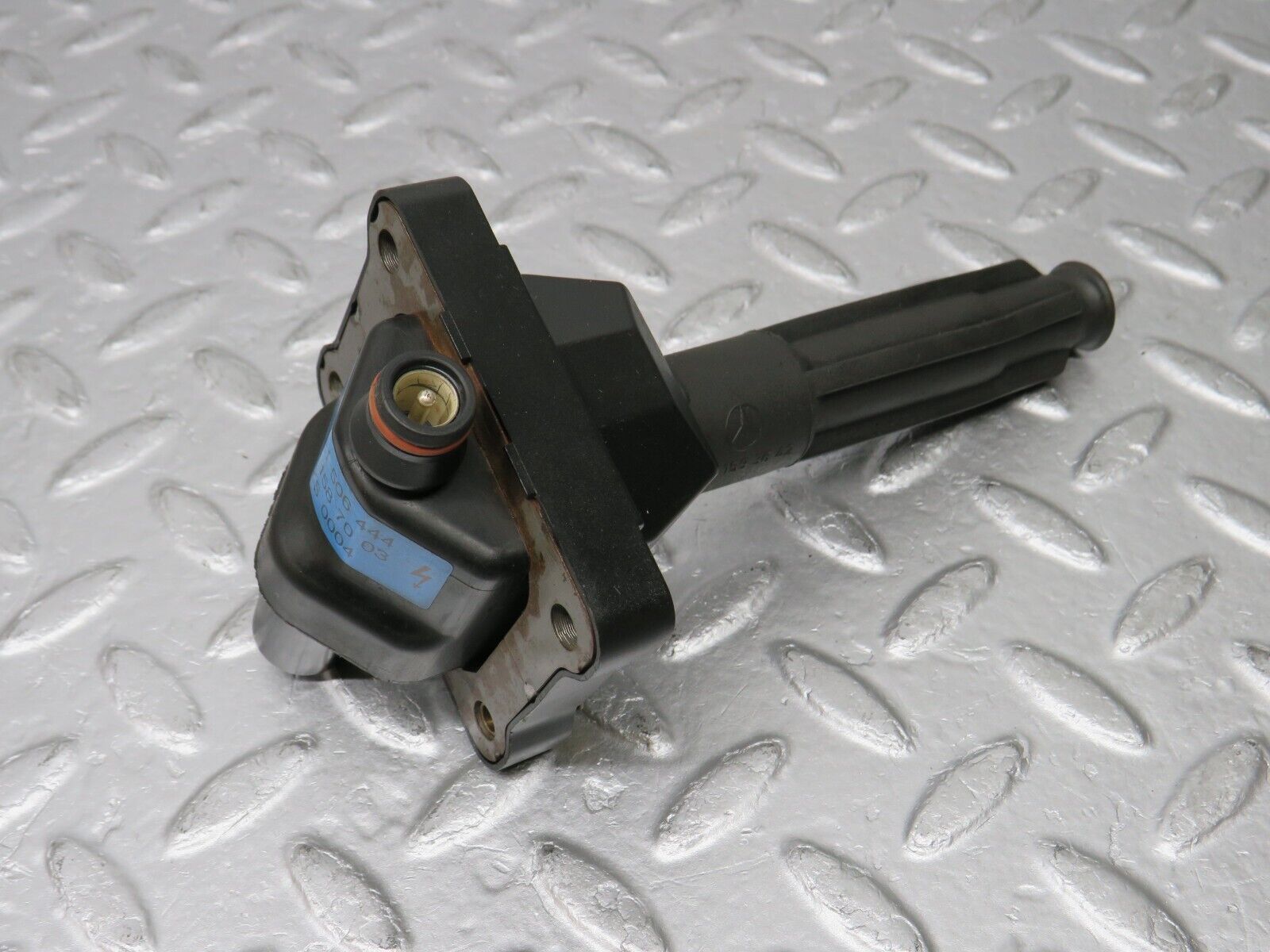 38344 Mercedes-Benz R129 280SL Coupe Ignition Coil Bosch 0221506444 0001587003 0001593642