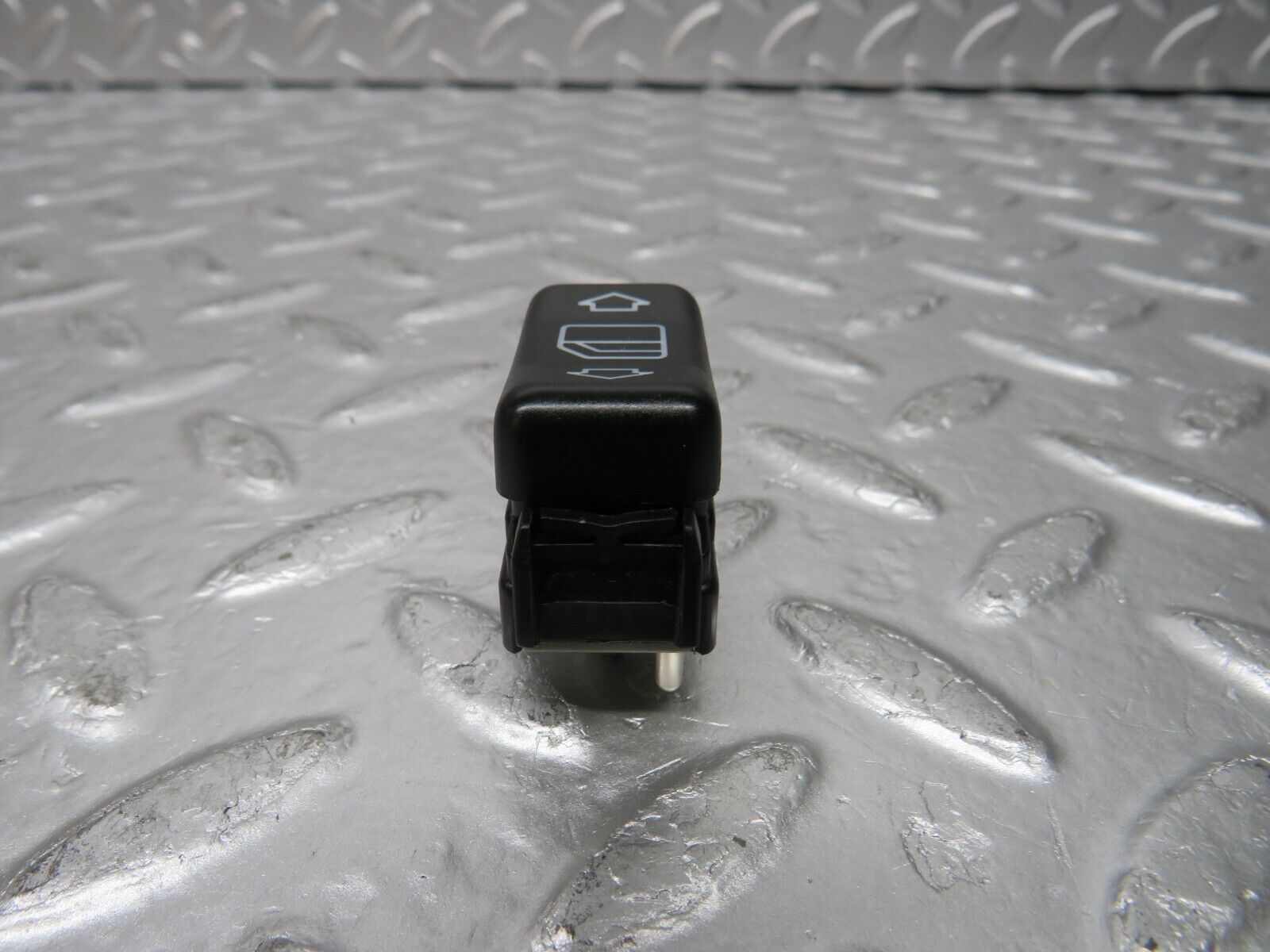 30521 Mercedes-Benz W124 230E Electric Window Switch Left Side 1248209310