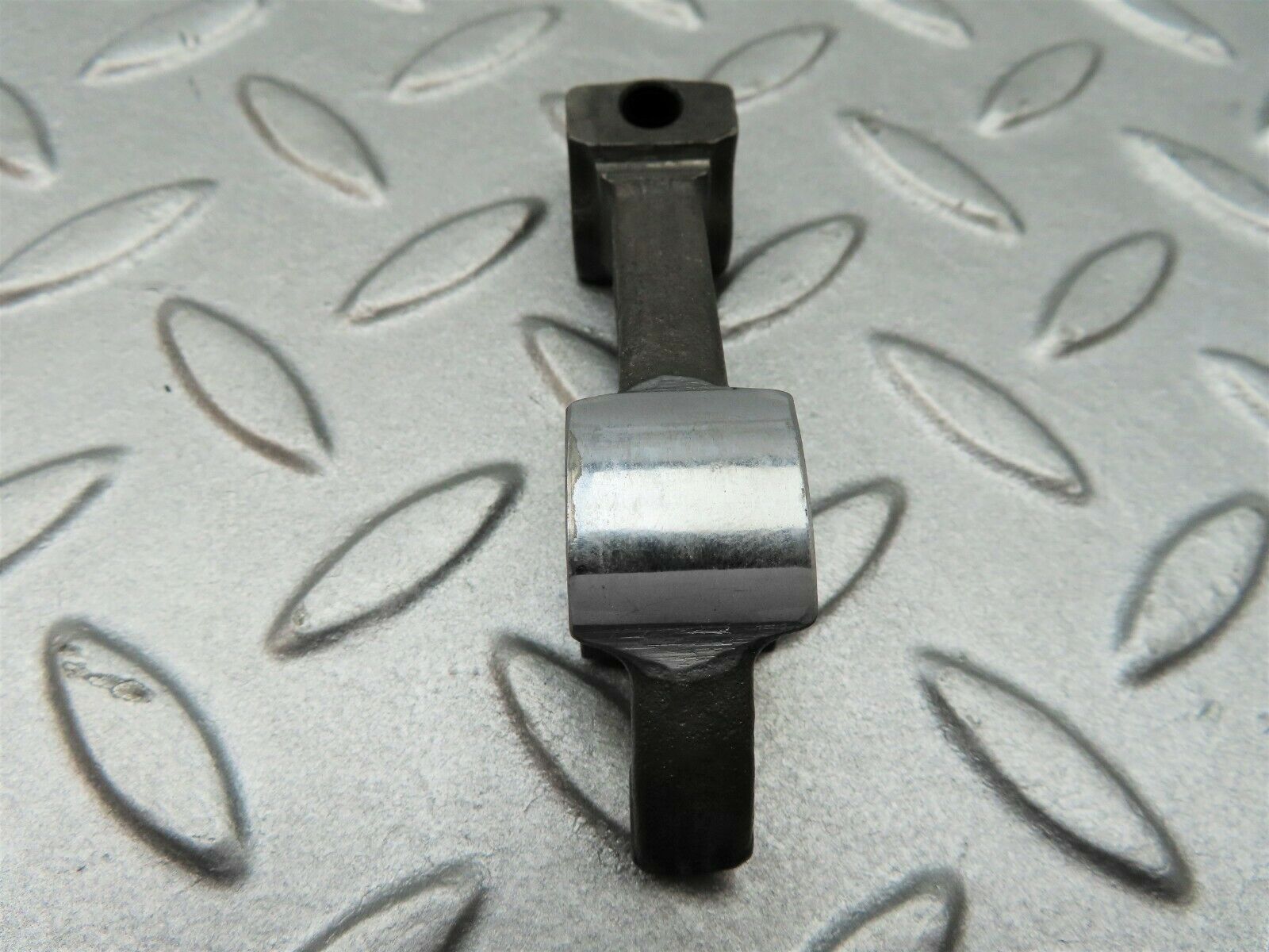 3536 Mercedes-Benz W108 280SE Valve Rocker Arm With Retaining Spring