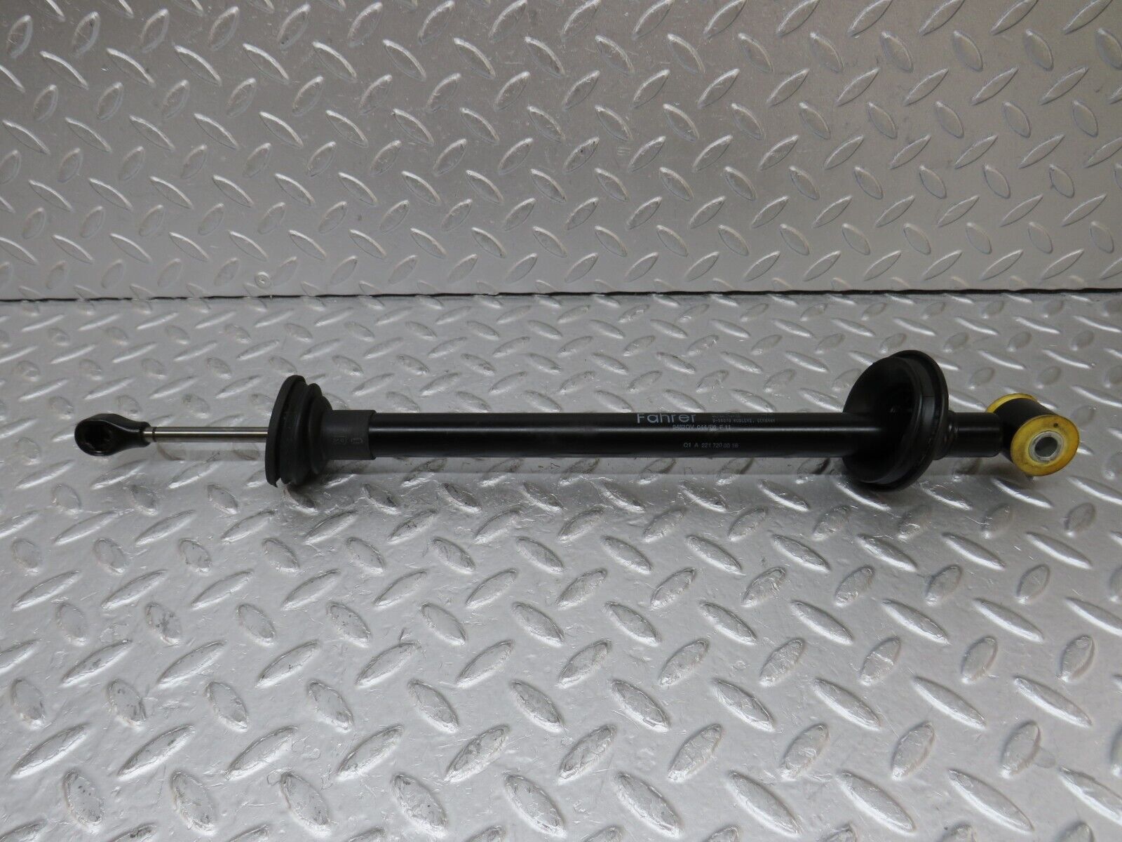 35242 Mercedes-Benz W221 Front Left Door Stopper Strut 2217200016