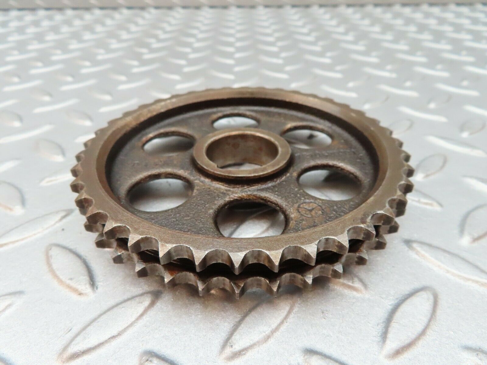 3508 Mercedes-Benz W108 280SE Camshaft Timing Gear 1210520201