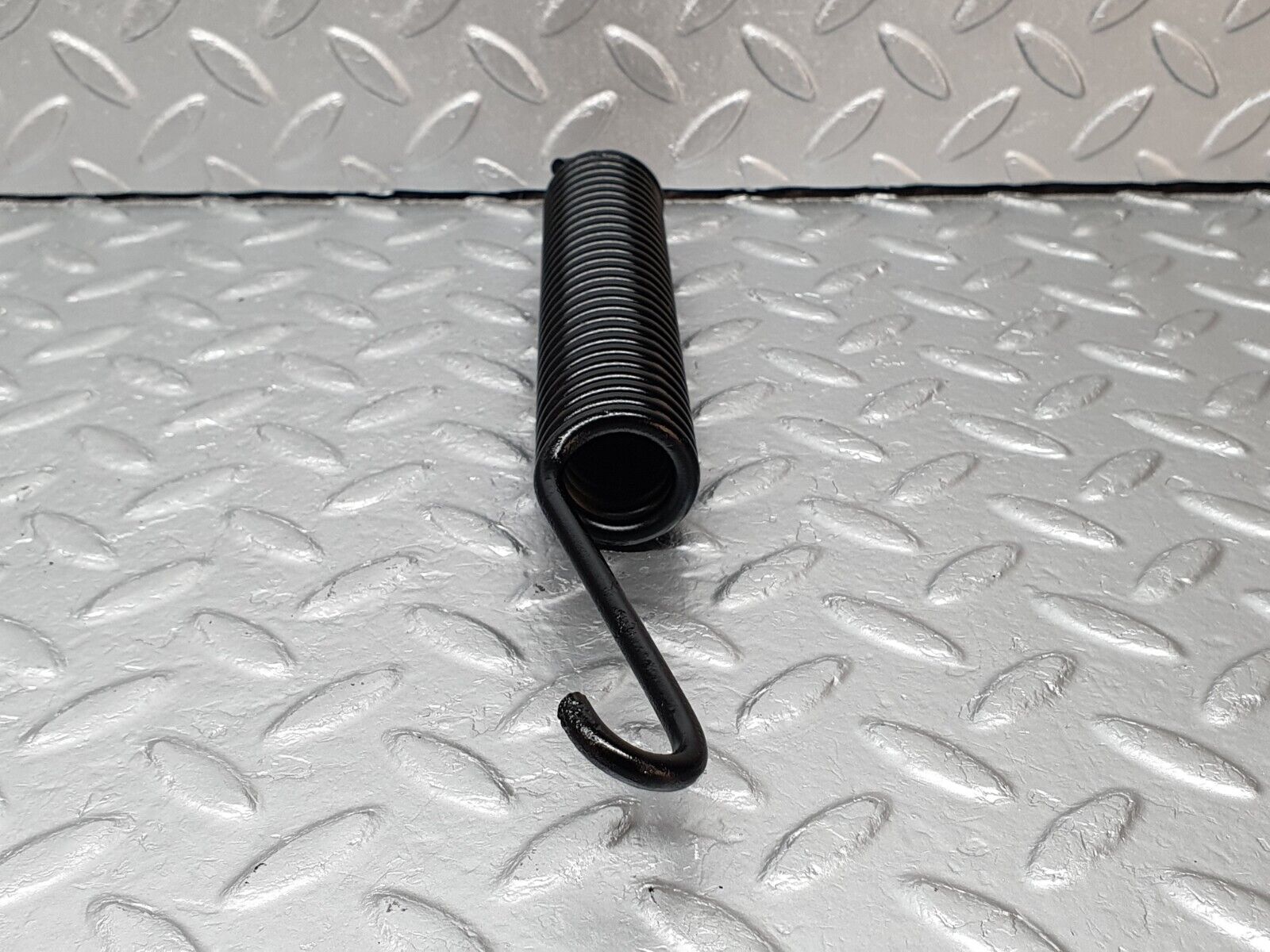 40838 Mercedes-Benz W123 300D Bonnet Hinge Spring