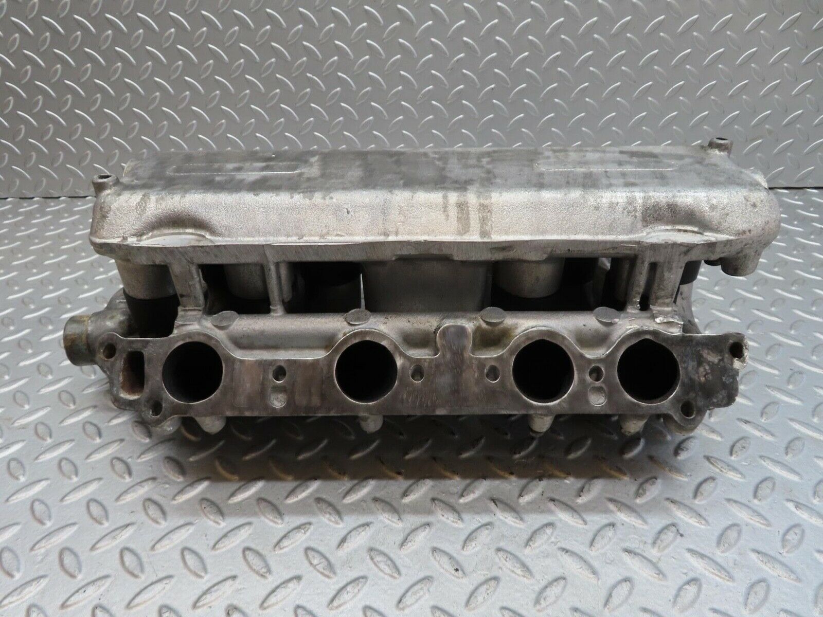 12673 Mercedes-Benz W108 280SE 3.5 Intake Manifold 1161412301