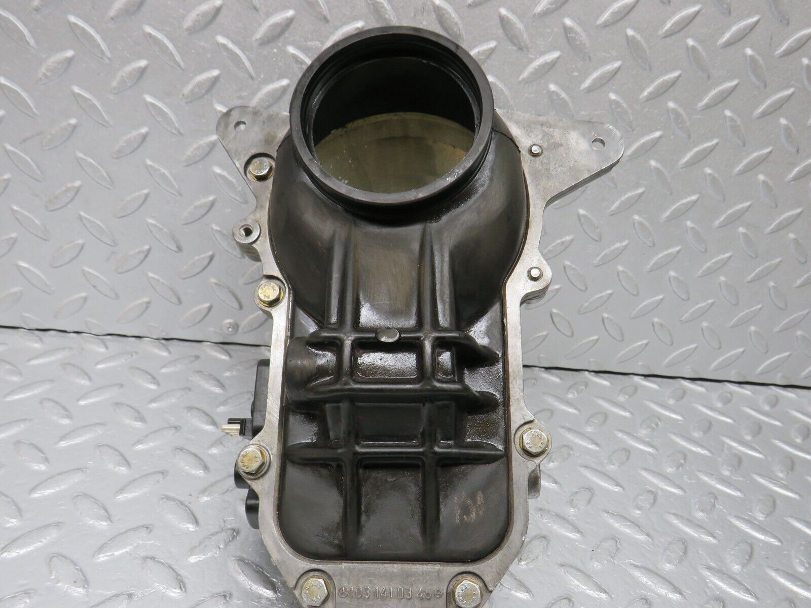 38812 Mercedes-Benz W201 190E 2.6L Air Flow Mass Meter Sensor Bosch 1031410090 0438121033 1031410345