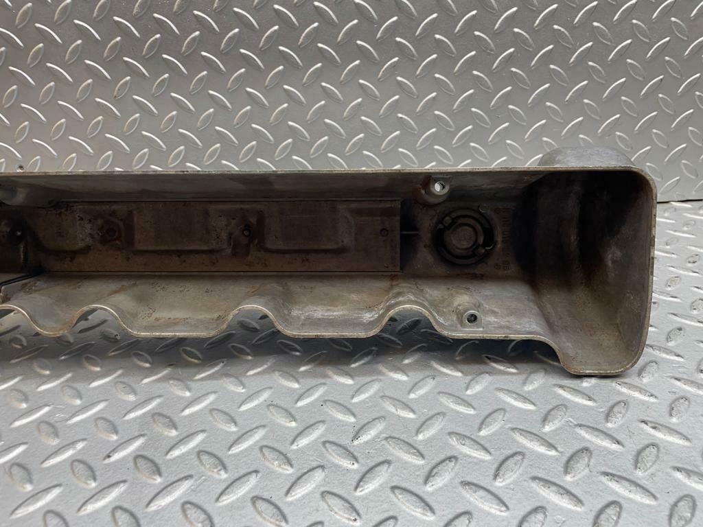 0007 Mercedes-Benz W116 350 SE Cylinder Head Valve Cover Right 1160161905