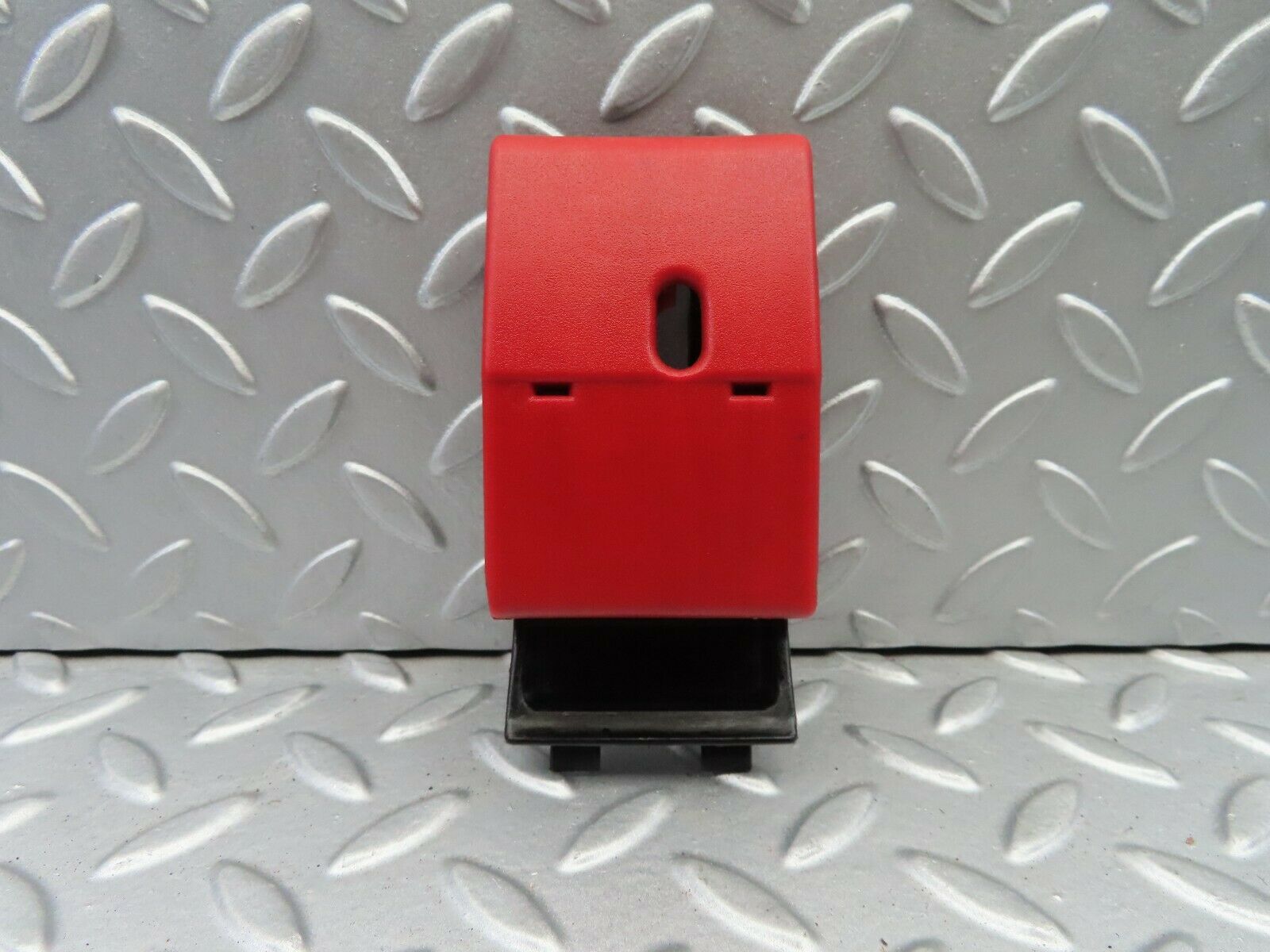 6674 Mercedes-Benz S124 E220 Wagon Bonnet Release Handle