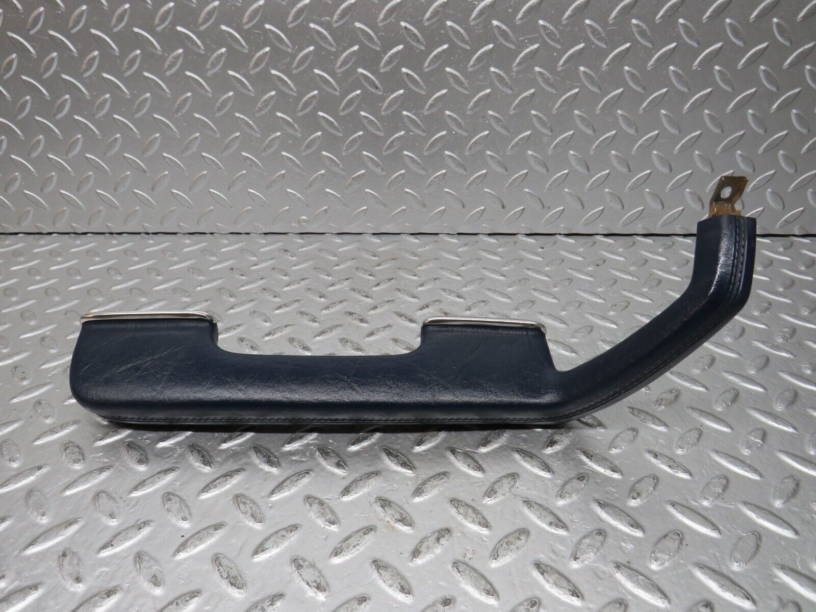 31982 Mercedes-Benz W123 230E Front Left Interior Door Handle 1239701701