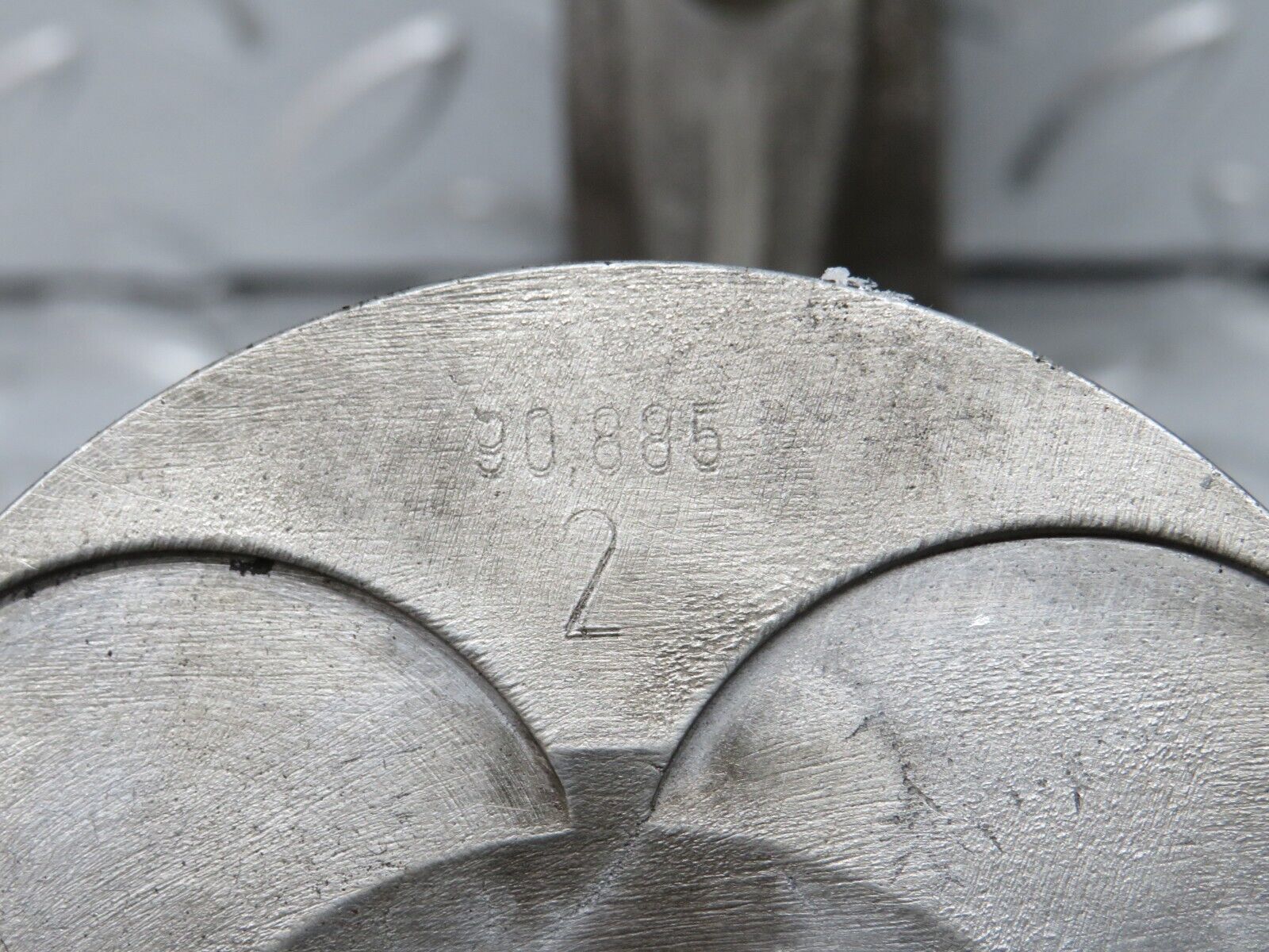 32935 Mercedes-Benz W123 300D Piston With Connecting Rod 90.885 mm 61502