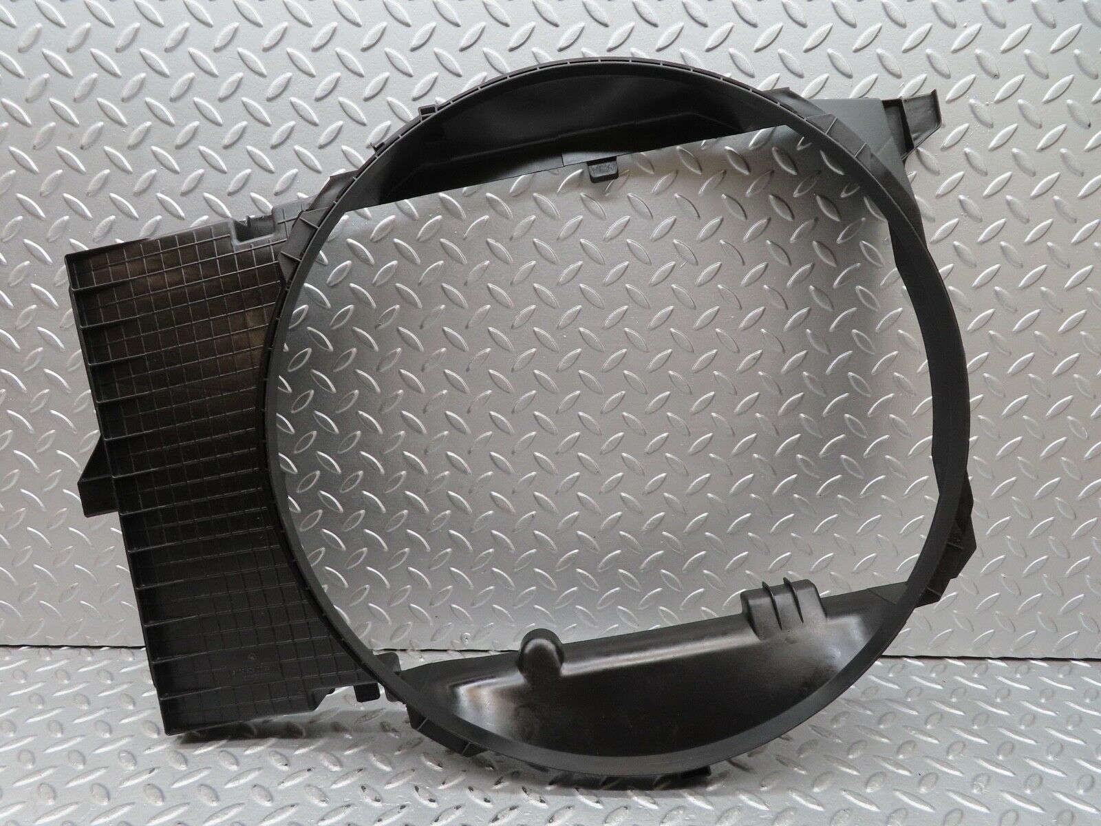 17327 Mercedes-Benz R129 300SL Coupe Radiator Fan Shroud Fan Cover 1295050055