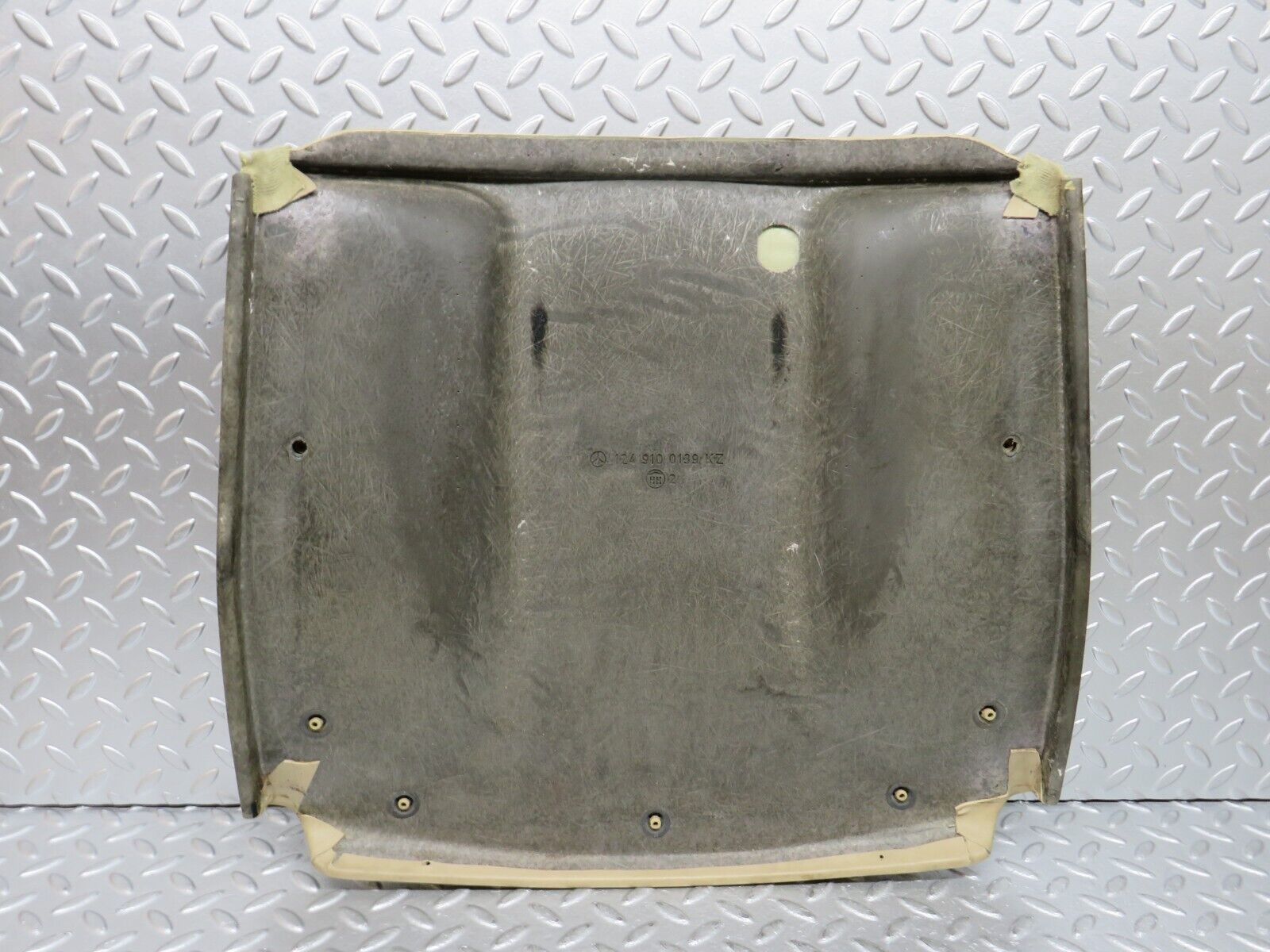 29484 Mercedes-Benz W124 230E Front Right Driver Seat Rear Cover 1249100139