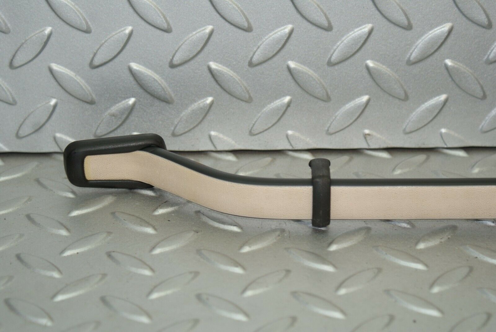 2745 Mercedes-Benz C123 280CE Coupe Interior Roof Grab Handle Rear