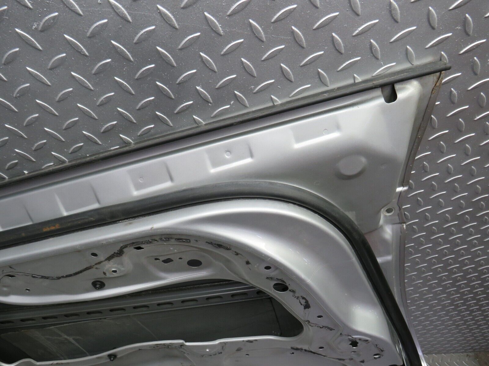 32289 Mercedes-Benz W220 S430 Front Left Door