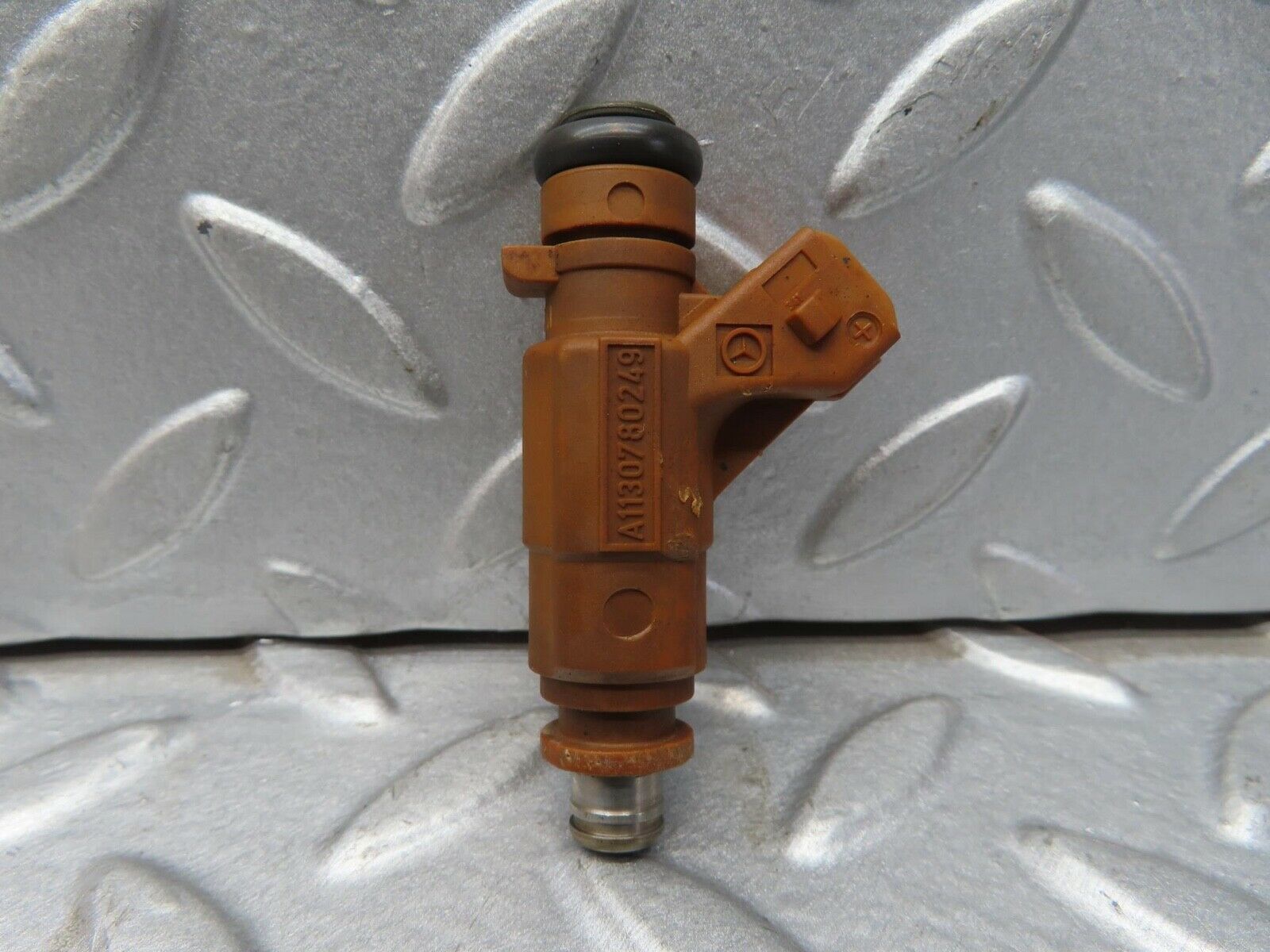 13412 Mercedes-Benz W220 S430 Fuel Injector Bosch 0280156016