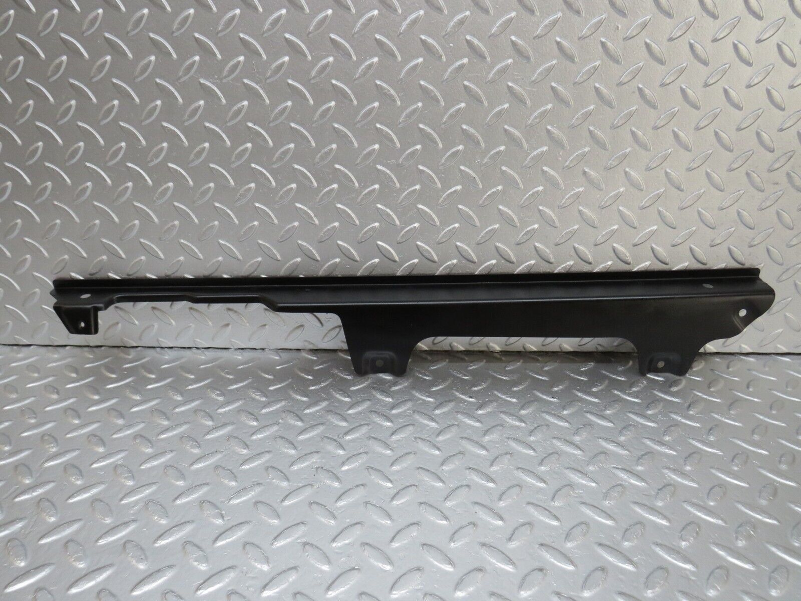 34609 Mercedes-Benz C126 380SEC Coupe Rear Window Channel Support Right Side