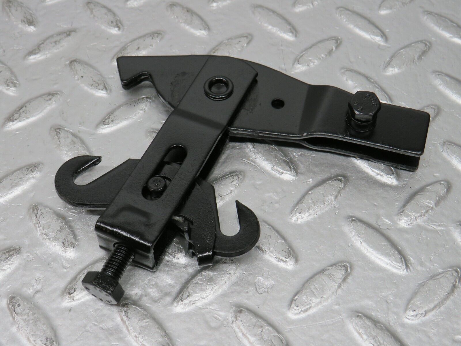 32667 Mercedes-Benz S124 300TE Wagon Handbrake Adjusting Handbrake Regulator