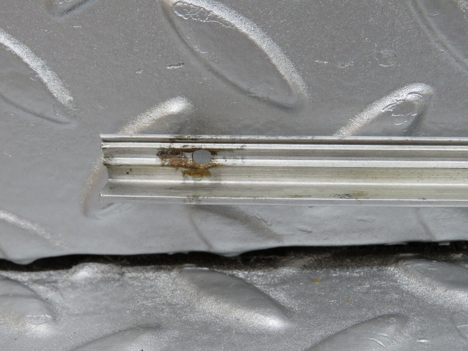 36216 Mercedes-Benz W126 420SE Sunroof Chrome Trim