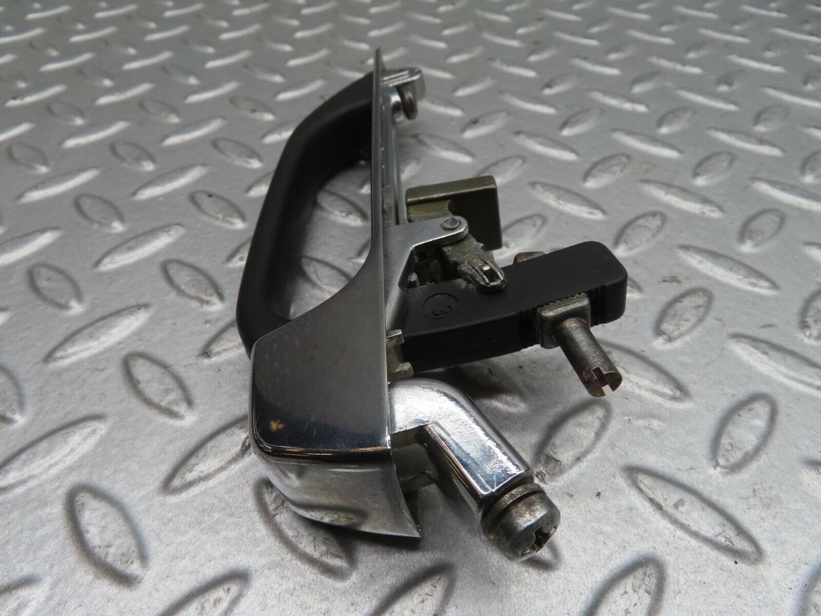 13866 Mercedes-Benz W123 200 Exterior Chrome Door Handle Rear 1237600359