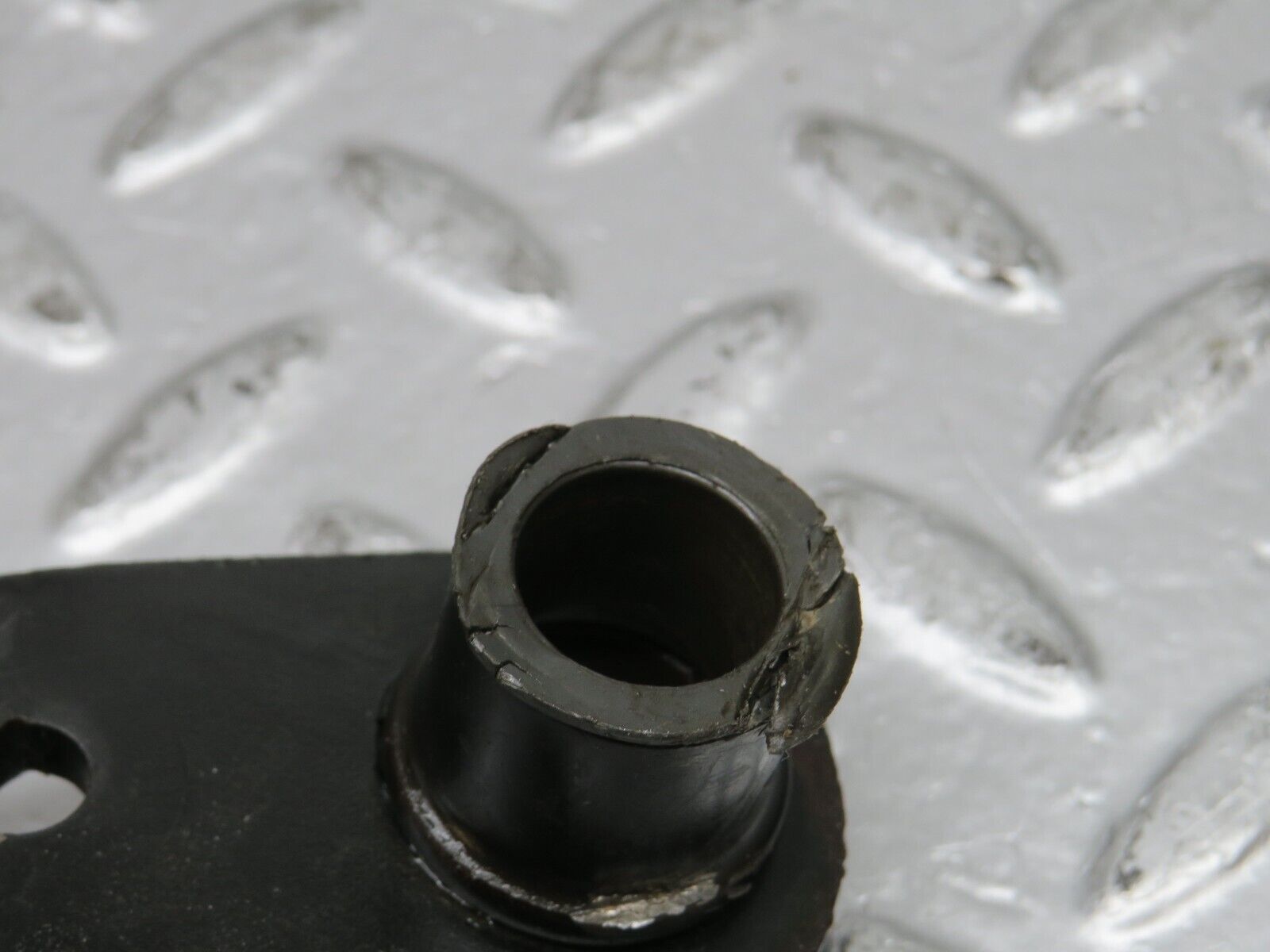 31146 Mercedes-Benz W123 200D Brake Pedal With Rubber