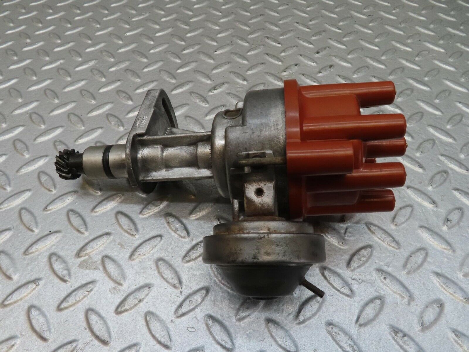 14349 Mercedes-Benz W116 350SE Ignition Distributor Bosch 0237404003