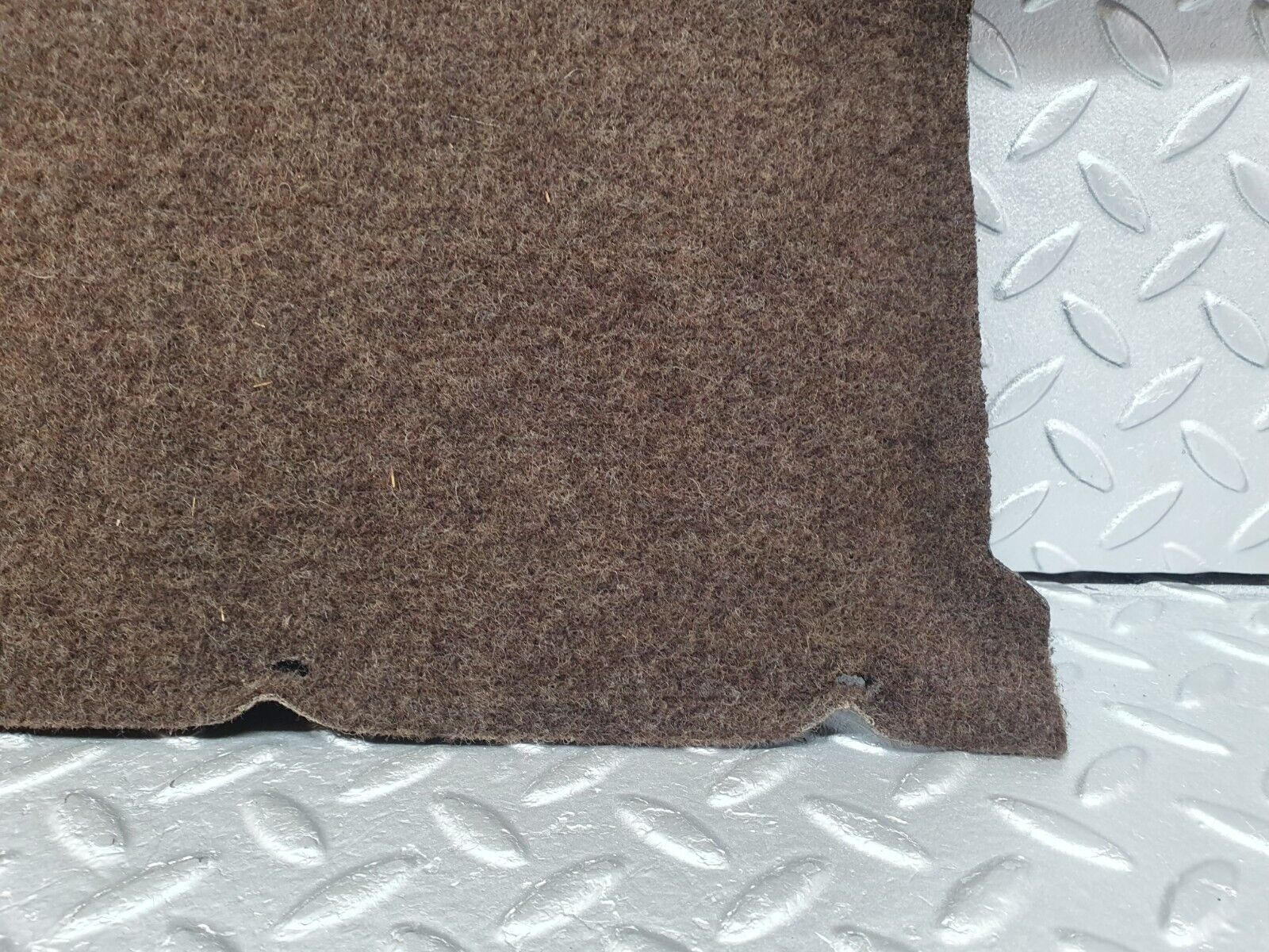 41048 Mercedes-Benz W126 300SE Boot Rear Carpet Cover Brown