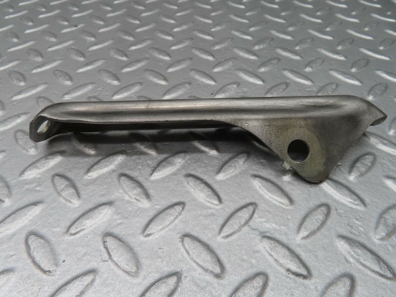 14053 Mercedes-Benz C107 280SLC Air Intake Manifold Bracket