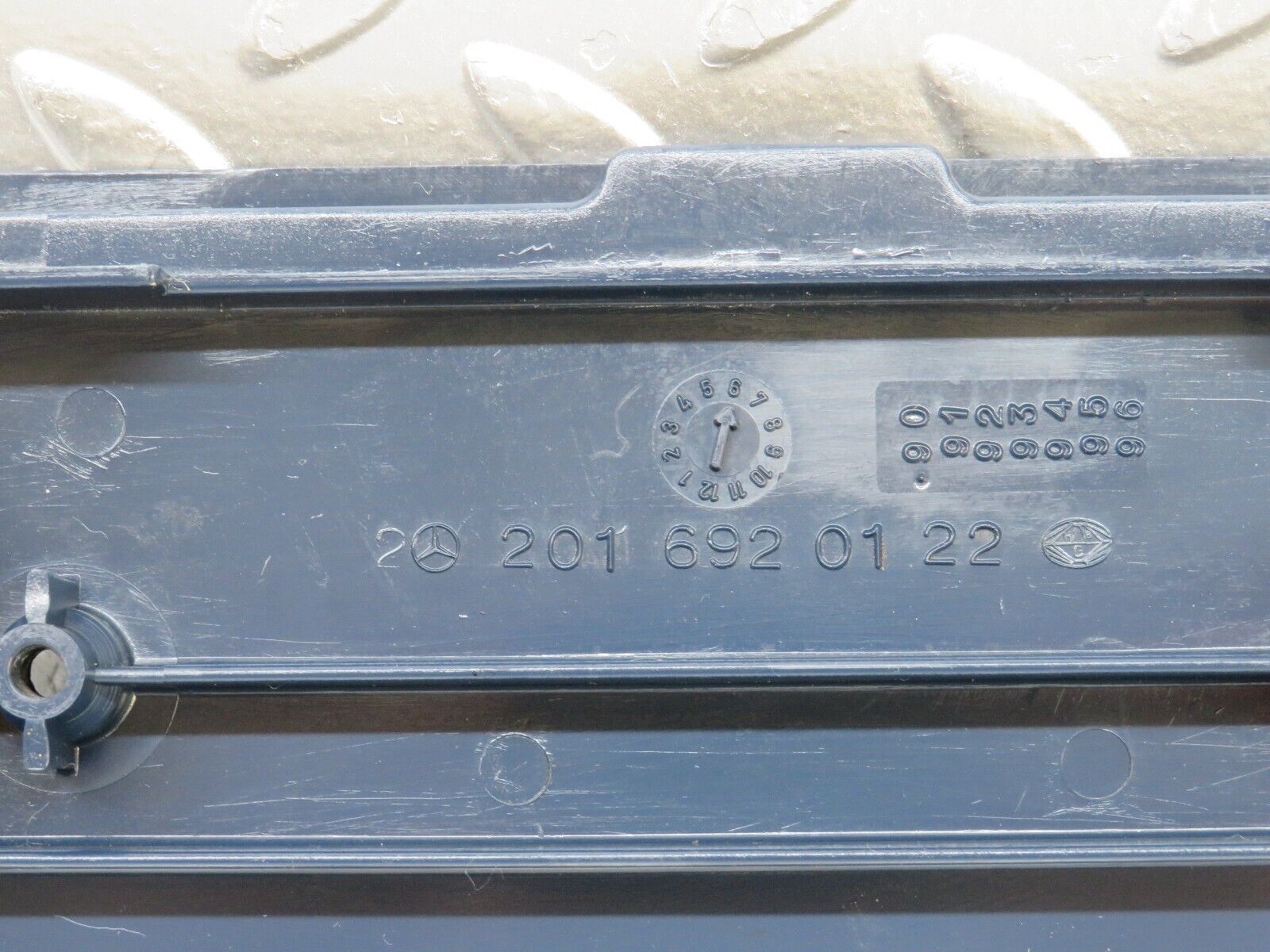 25335 Mercedes-Benz W201 190D B Pillar Bottom Cover Left Side 2016920122