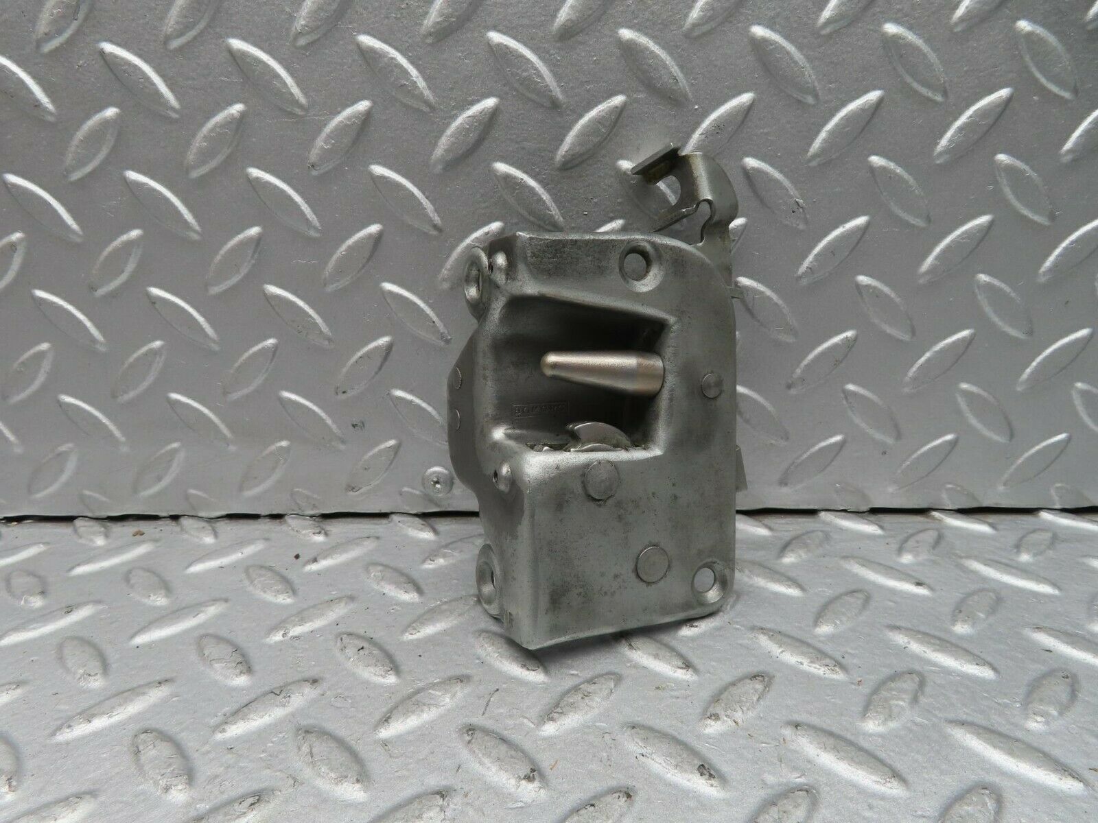 16636 Mercedes-Benz C107 380SLC Right Door Lock Mechanism