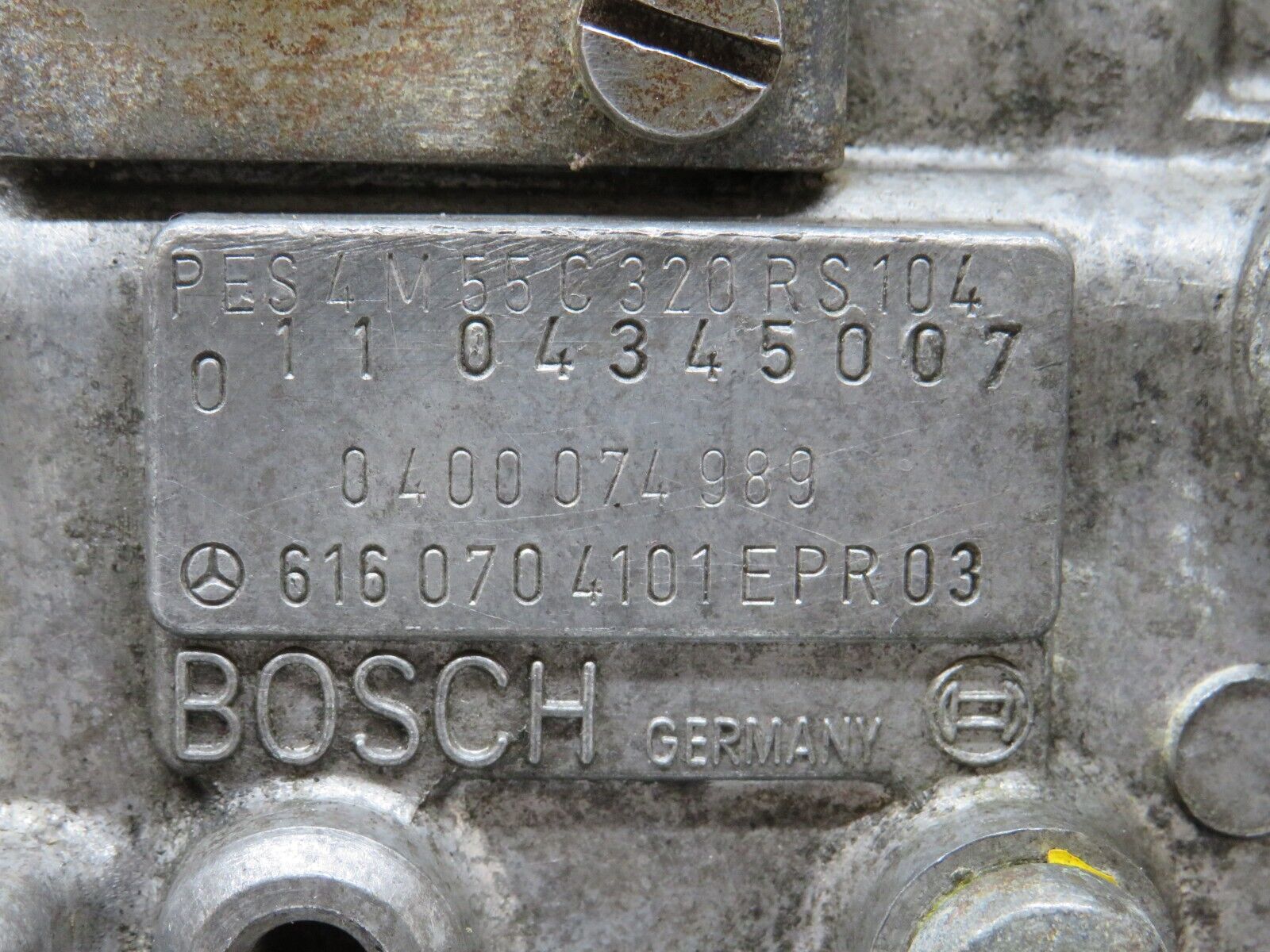 35930 Mercedes-Benz 240D OM616.912 Fuel Injection Pump 6160704101 0400074989