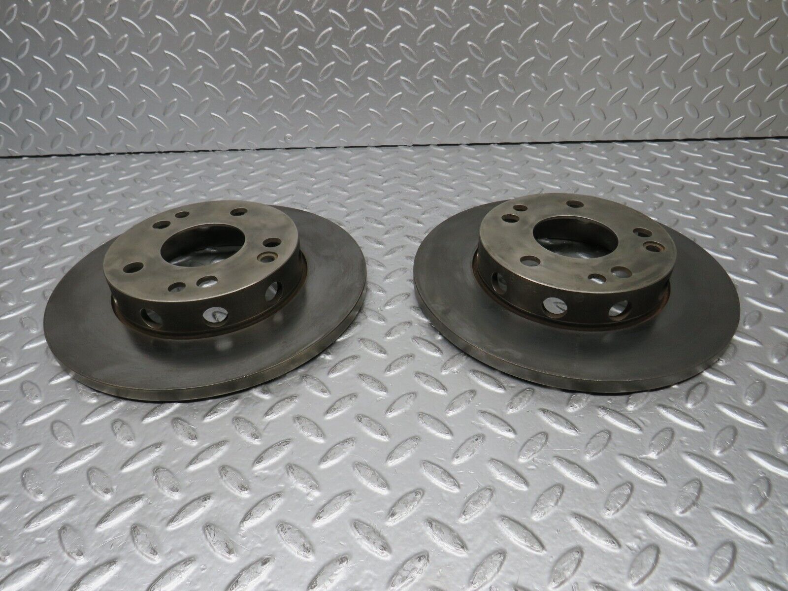 30891 Mercedes-Benz W201 190E 2.0L Brake Disc Front Pair 262mm 2014211212