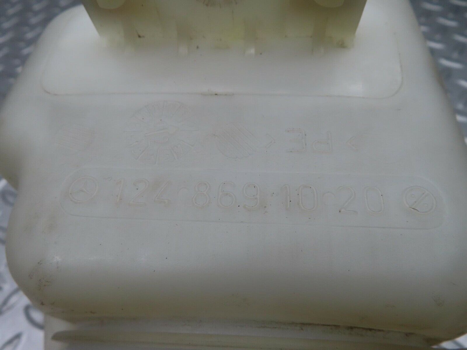 16164 Mercedes-Benz W124 260E Windscreen Washer Fluid Reservoir 1248691020