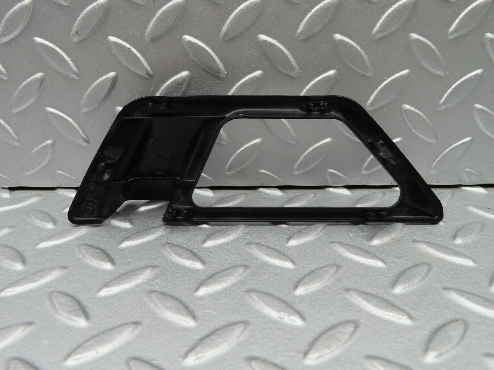 5252 Mercedes-Benz W124 230E Door Opener Frame Front Left