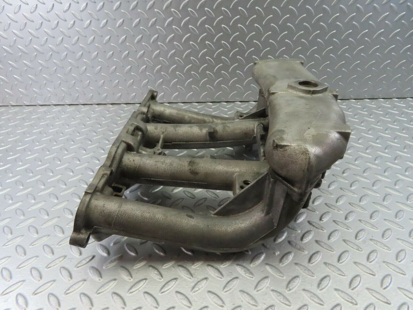 10098 Mercedes-Benz C123 230CE Coupe Intake Manifold 1021410301
