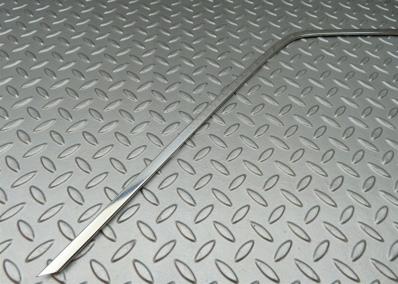 3740 Mercedes-Benz S123 200T Wagon Door Chrome Window Frame Front Right