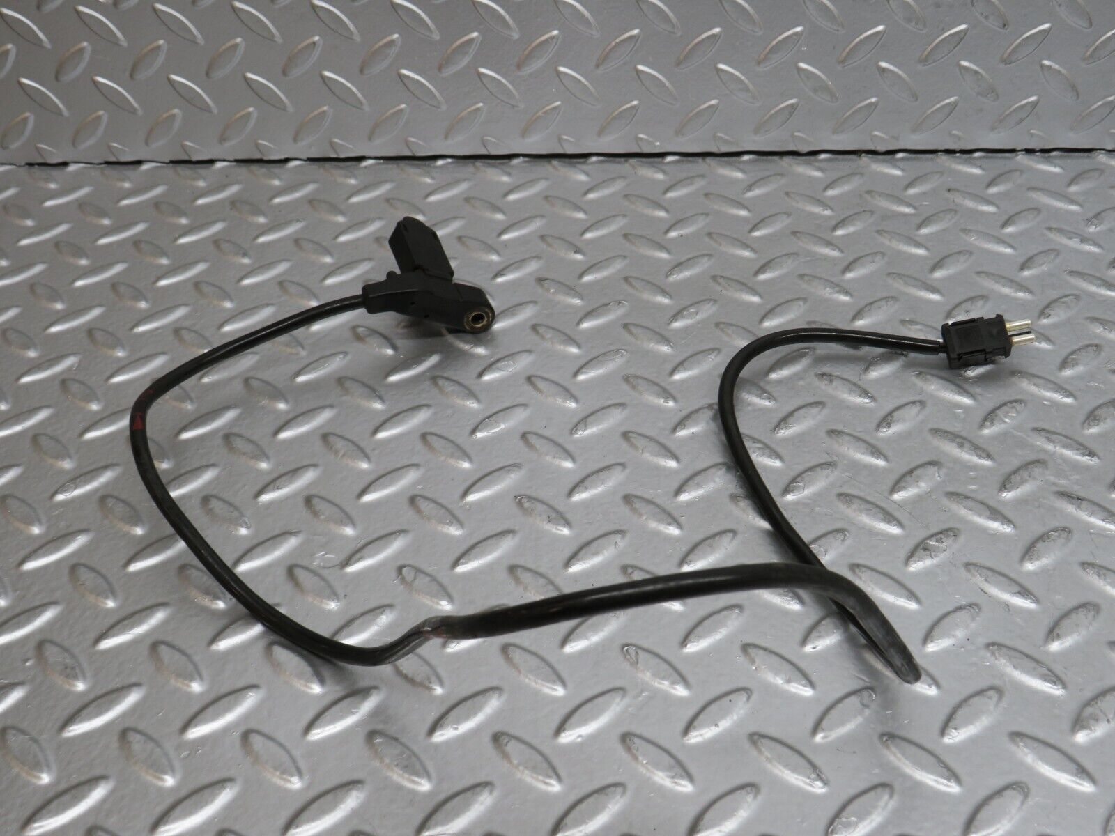 29592 Mercedes-Benz W124 230E Brake Pad Sensor Right Side 2015452228