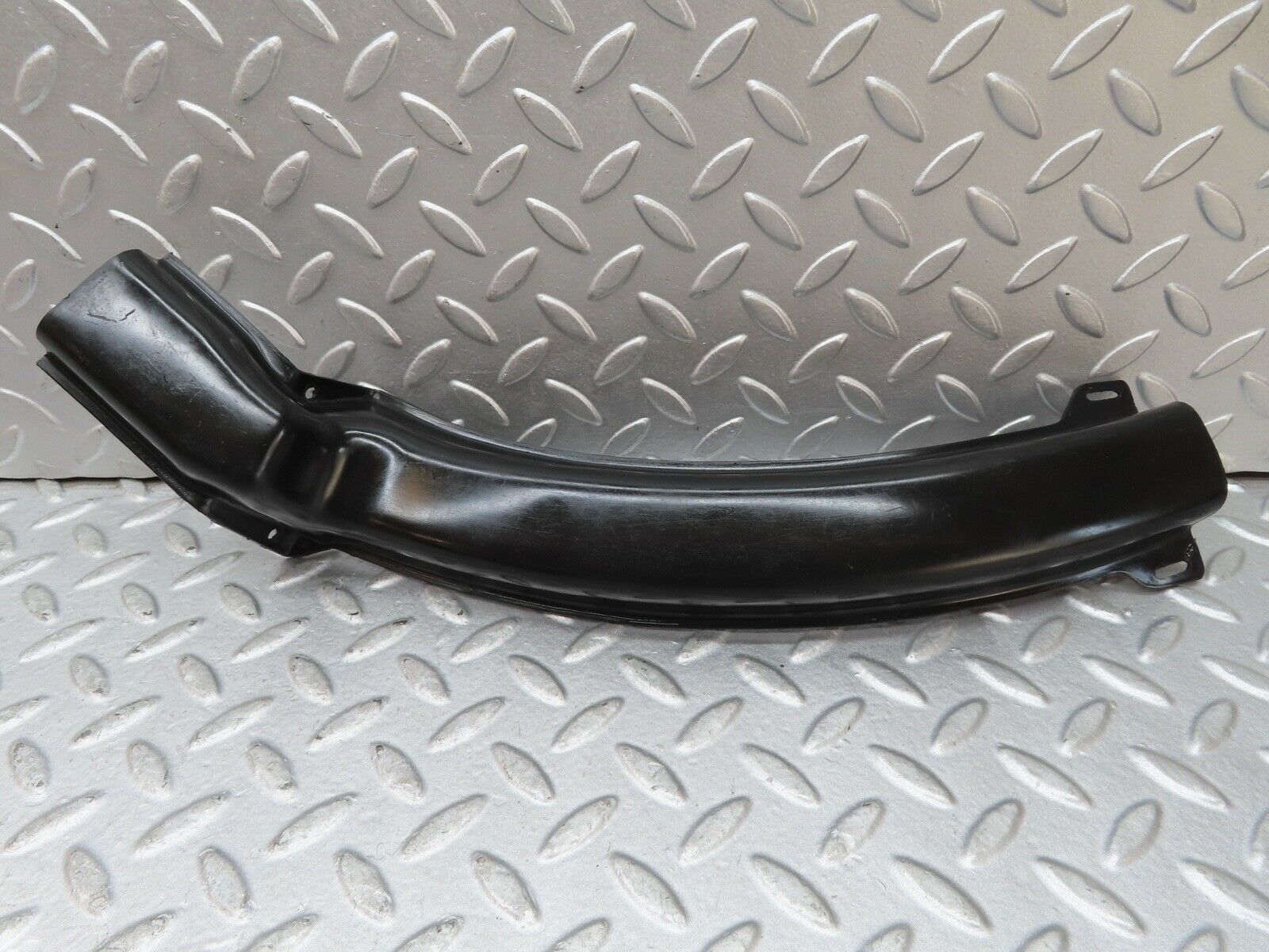 17663 Mercedes-Benz W116 450SEL Rear Left Cable Cover 1168210336