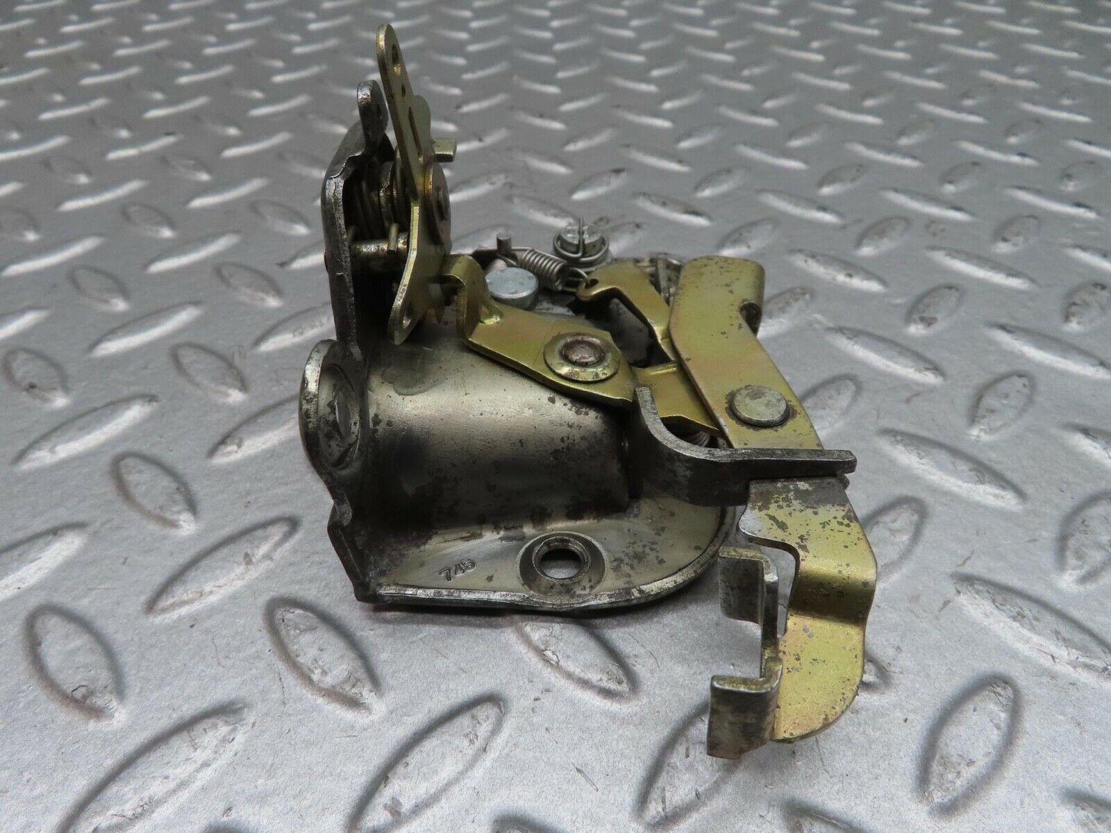 13896 Mercedes-Benz C107 280SLC Right Door Lock Mechanism