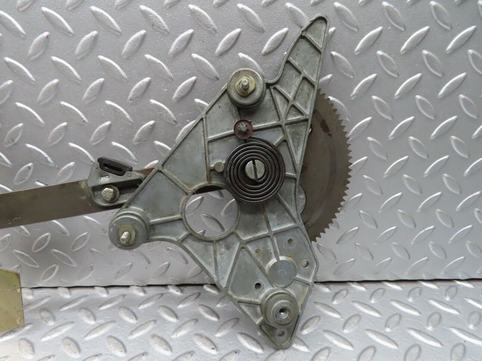 18782 Mercedes-Benz W116 Rear Left Power Window Regulator 1167300346