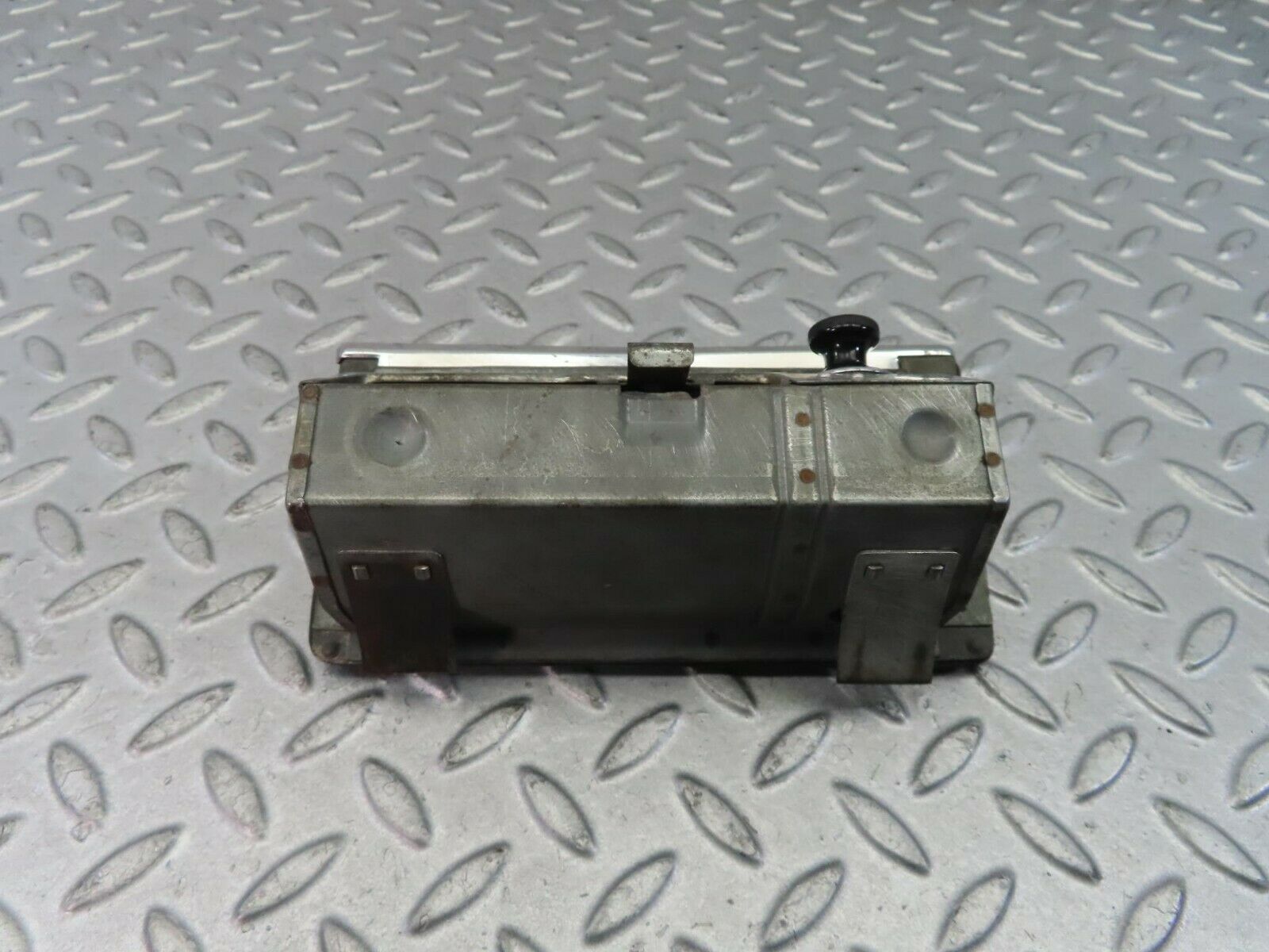 8694 Mercedes-Benz W114 Ashtray