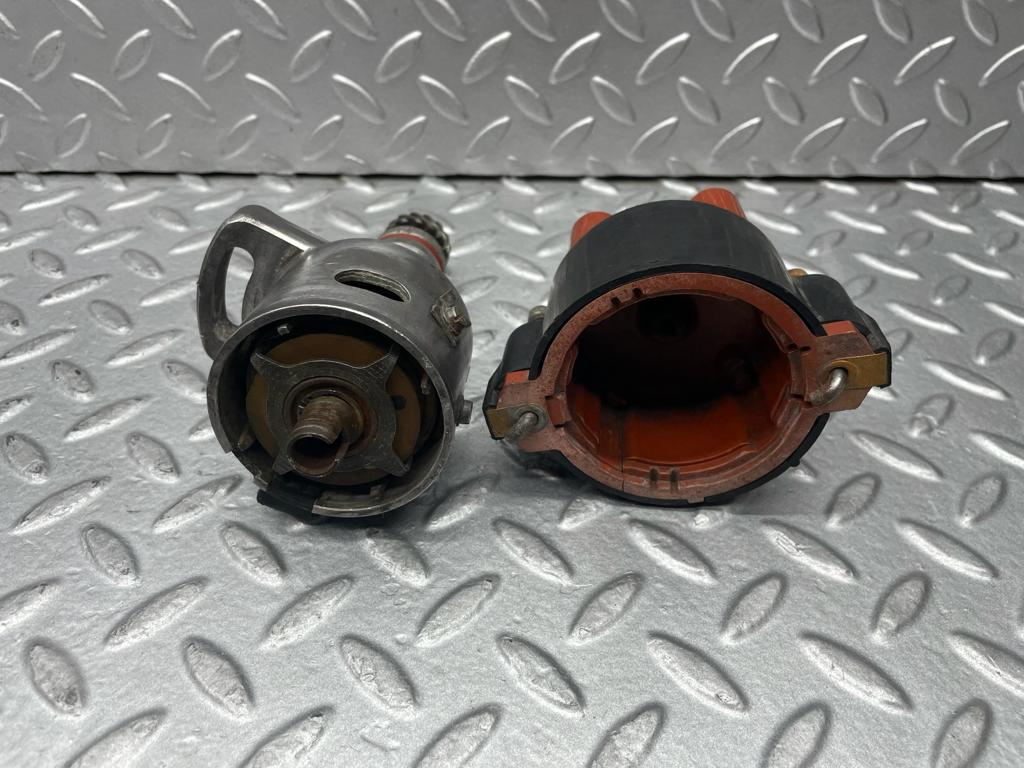 8340 Mercedes-Benz W201 Ignition Distributor 0237002084