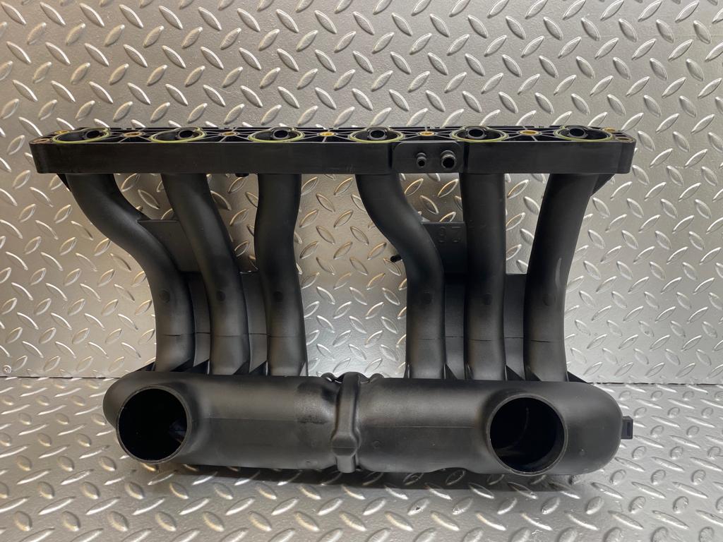 25859 Mercedes-Benz W124 280E Air Intake Manifold 1041403801