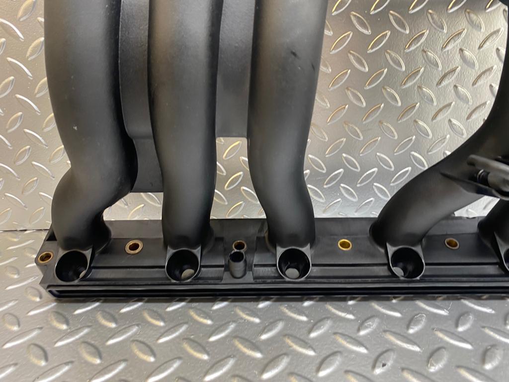 25859 Mercedes-Benz W124 280E Air Intake Manifold 1041403801