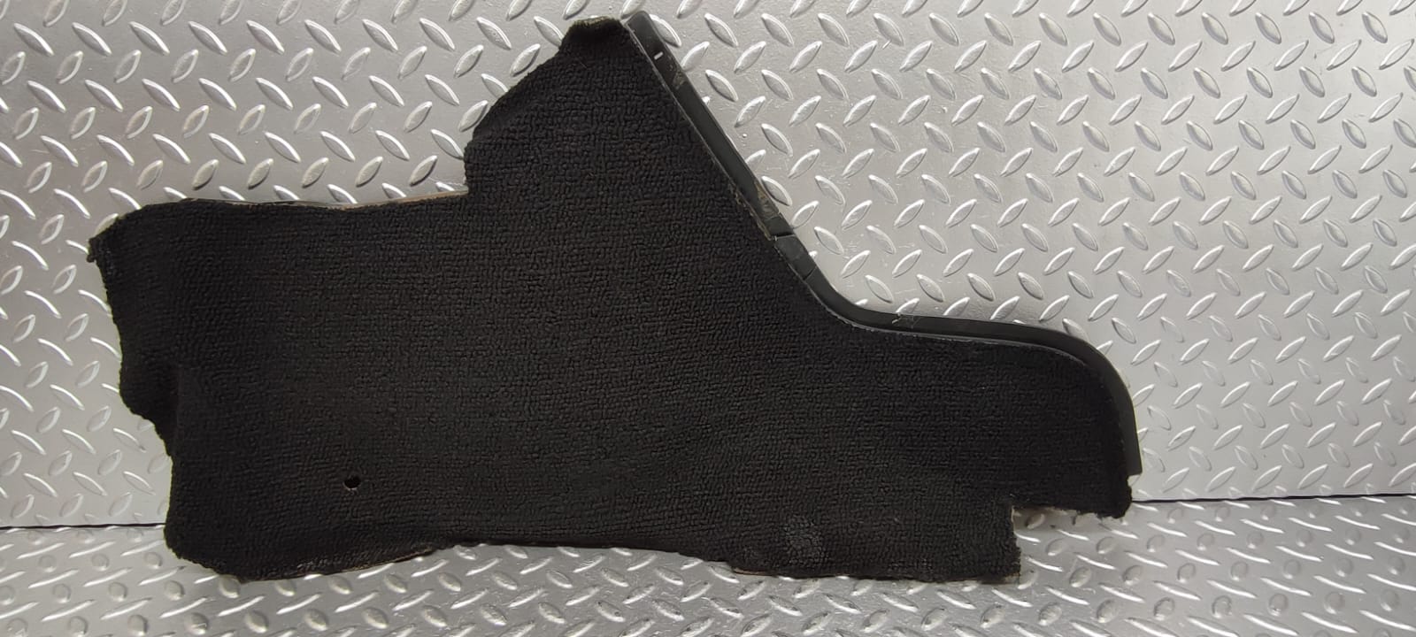 2440 Mercedes-Benz W123 280E Centre Console Carpet Black Left Side