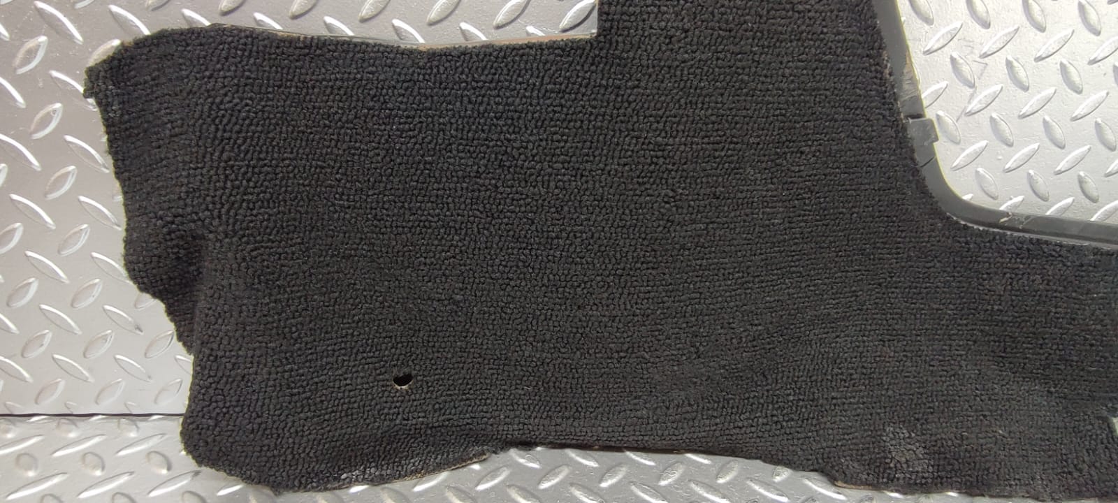 2440 Mercedes-Benz W123 280E Centre Console Carpet Black Left Side