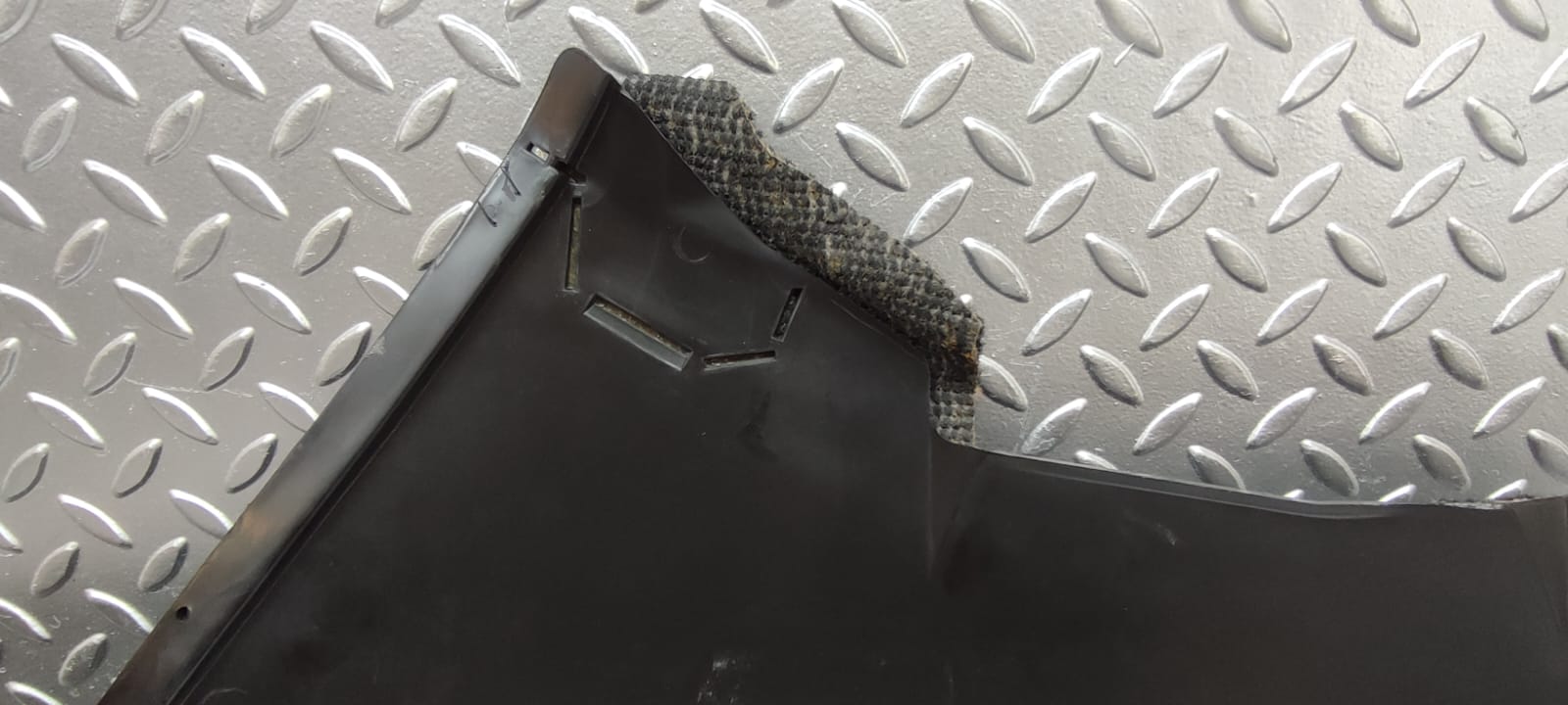 2440 Mercedes-Benz W123 280E Centre Console Carpet Black Left Side