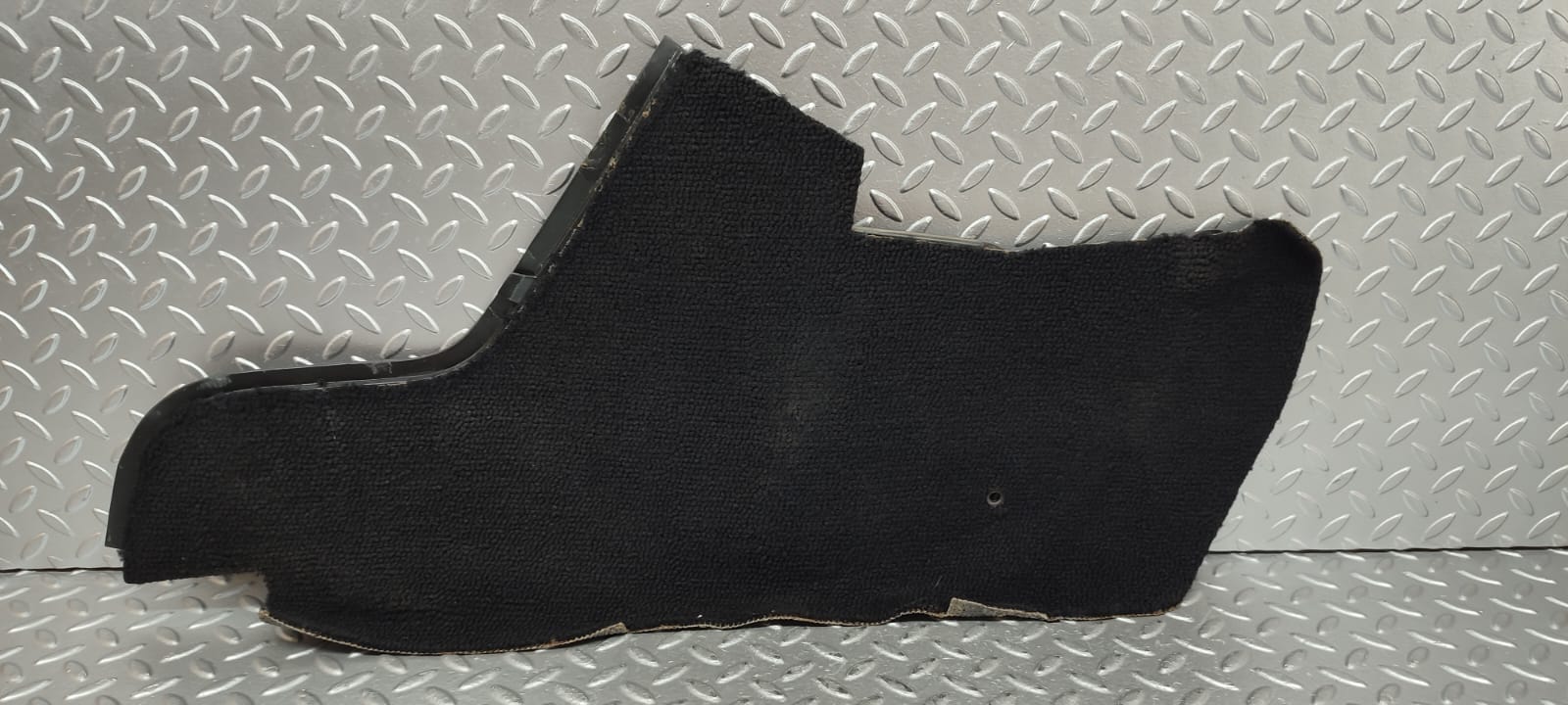 2441 Mercedes-Benz W123 280E Centre Console Carpet Black Right Side