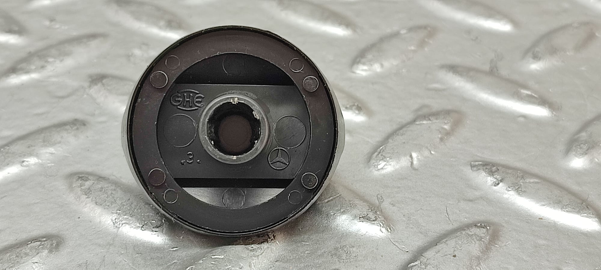 26904 Mercedes-Benz W123 240D Heater Control Knob Set