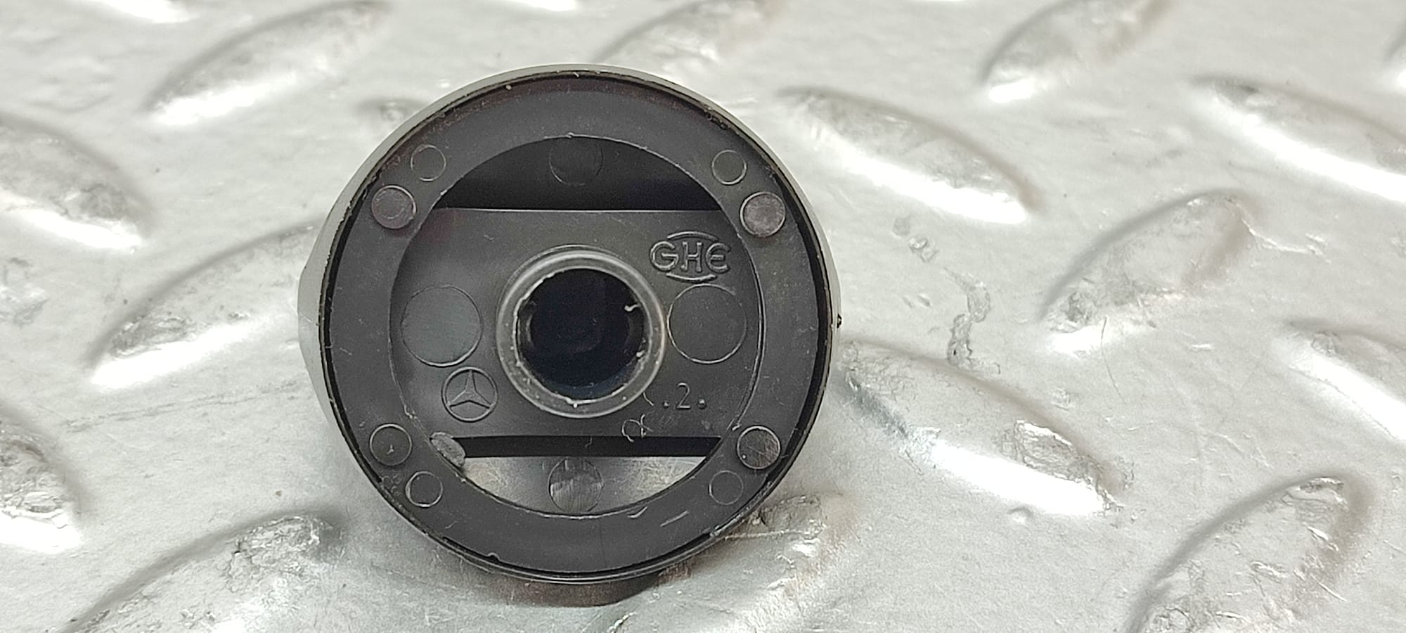 26904 Mercedes-Benz W123 240D Heater Control Knob Set