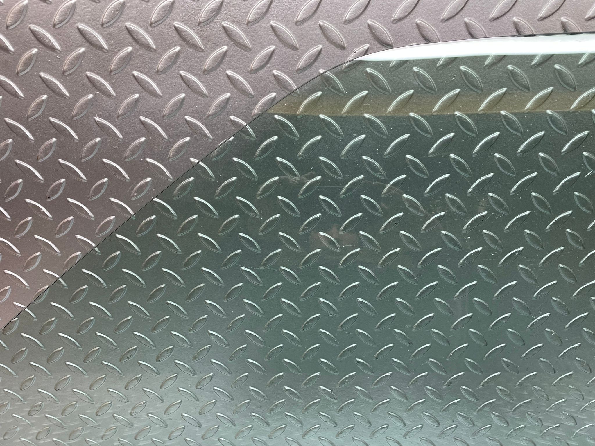 29198 Mercedes-Benz W124 230E Front Left Door Window Glass