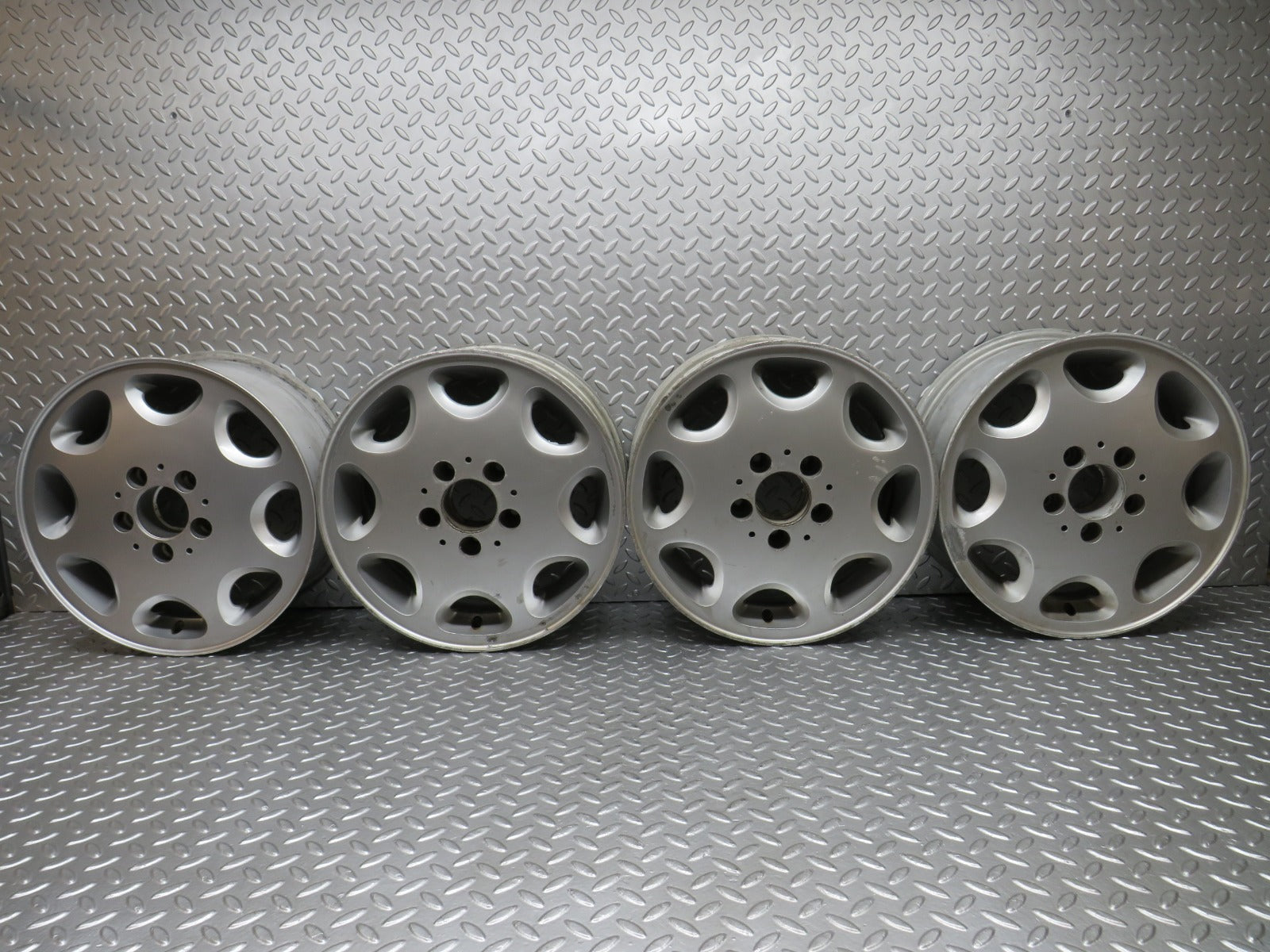 27468 Mercedes-Benz Alloy Wheel Set 6.5Jx15H2 ET44 1244011802 1244011202
